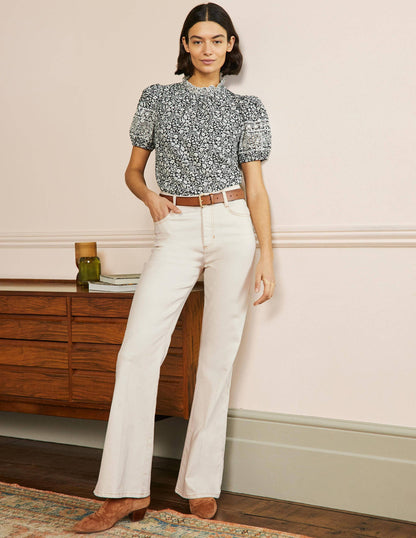 Antonia Elegante Jeans mit Schlag-Ecru-1