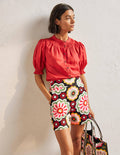 Georgina Linen Shorts-Black, Opulent Daisy
