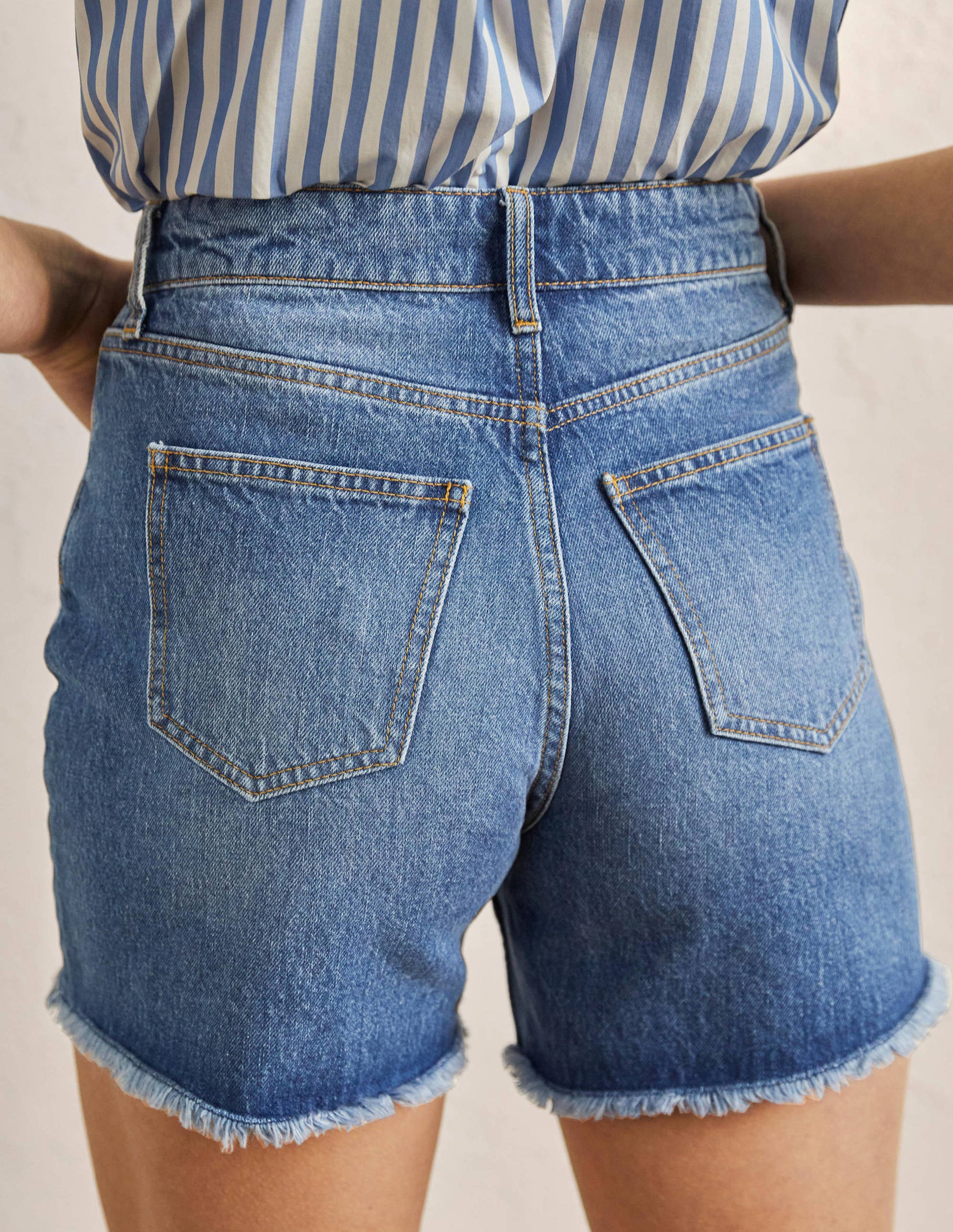Denimshorts mit Knopfleiste-Helles Vintageblau-3