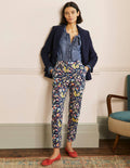 Carrie Gemusterte Hose-Französisches Navy, Tropisches Blumenmuster