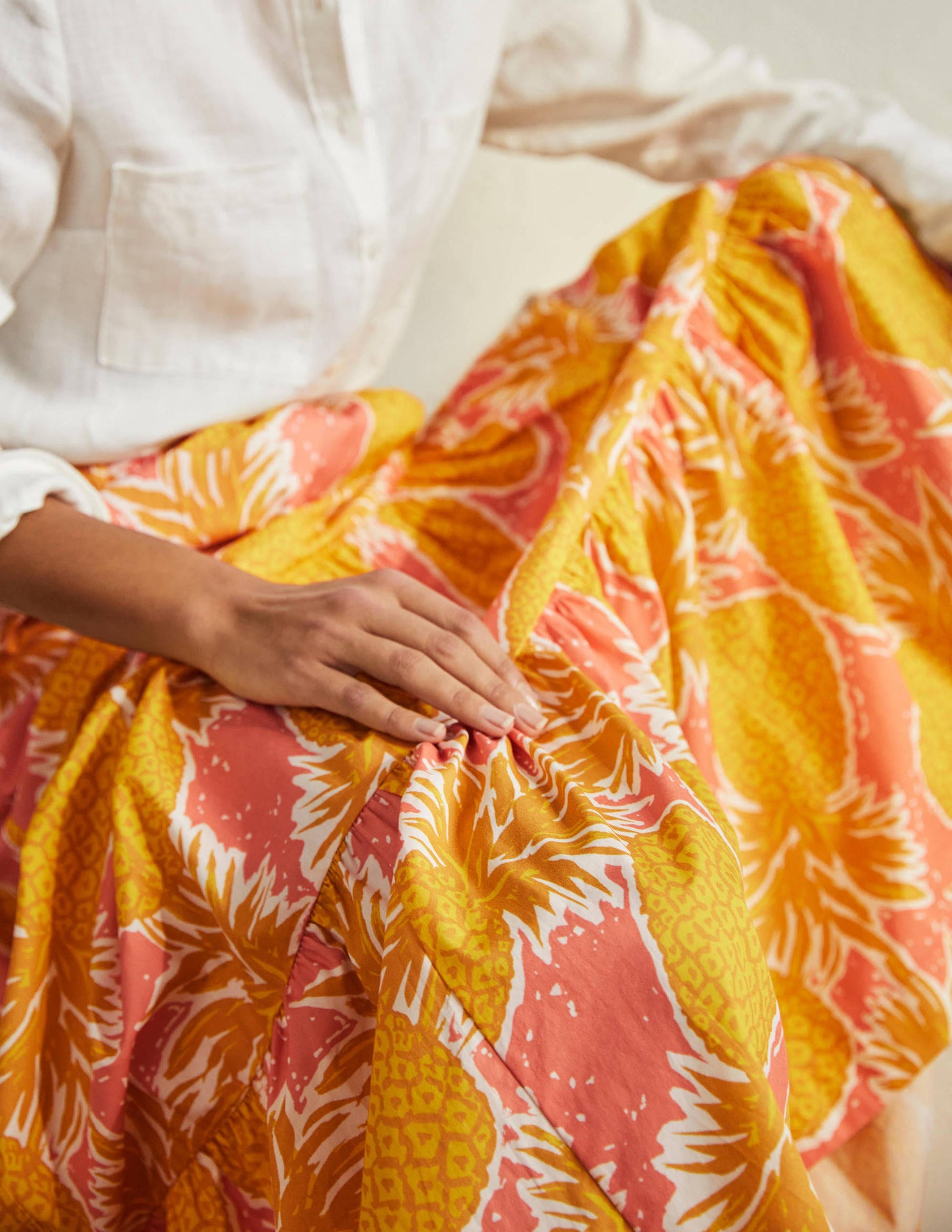 Lorna Stufenrock in Maxilänge-Briochebraun, Gruppiertes Ananasmuster-2