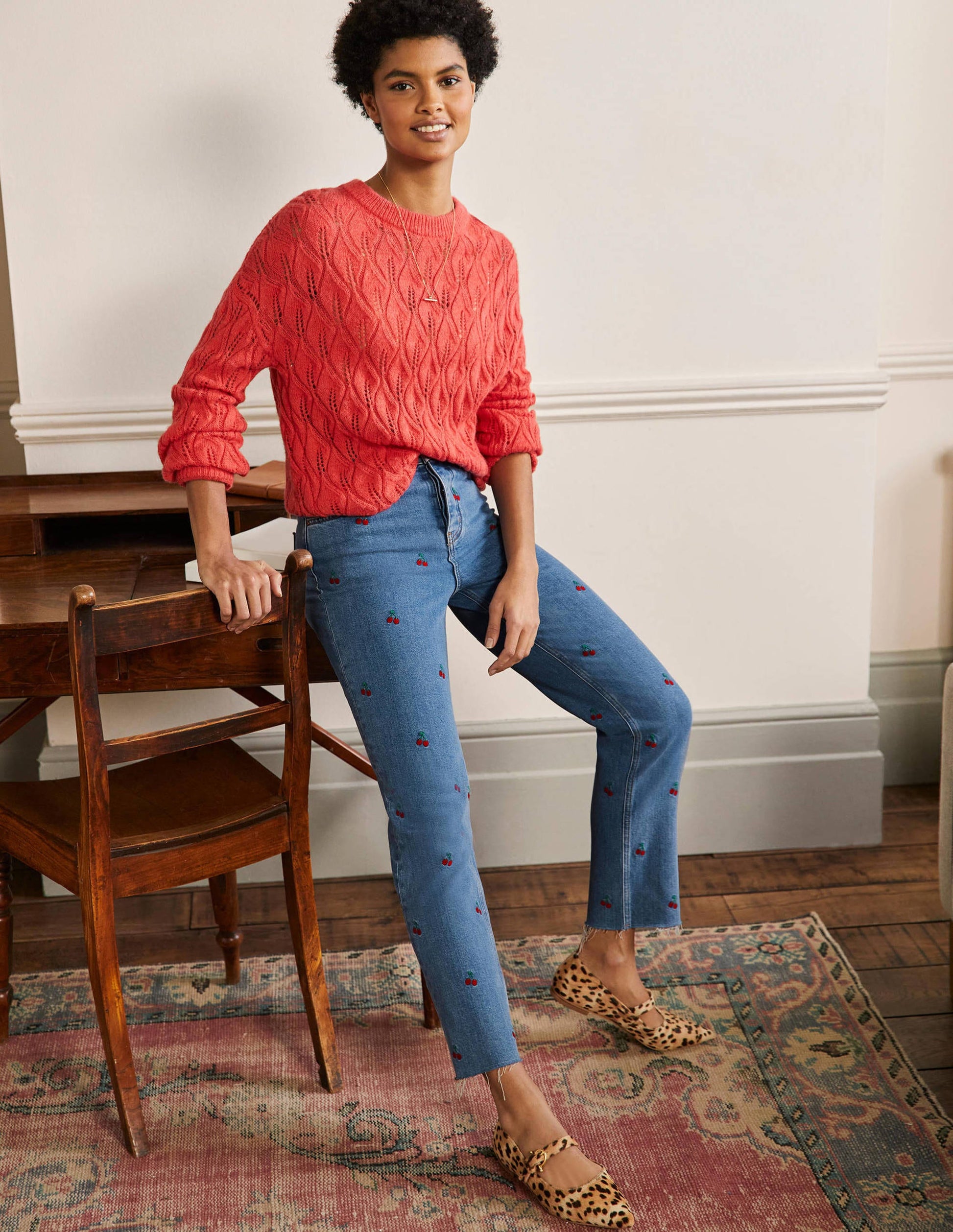 Lockere Jeans mit geradem Bein-Kirschenstickerei-1