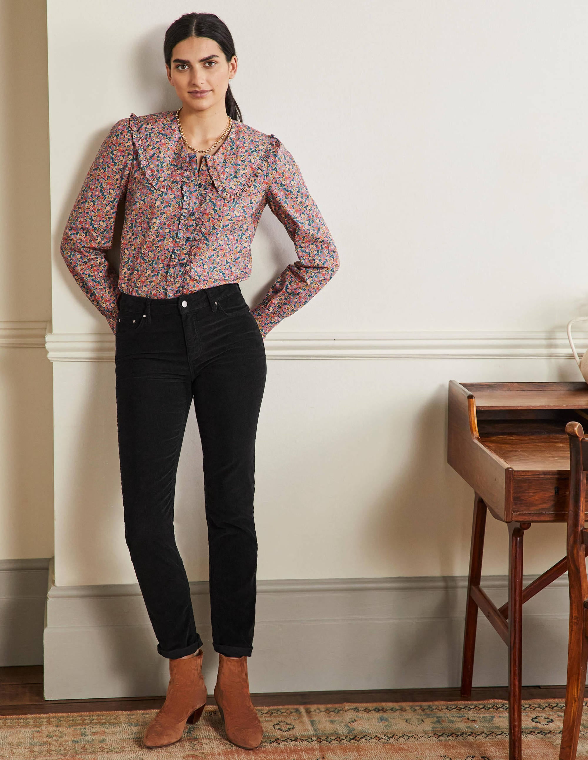 Schmale Cord-Jeans mit geradem Bein-Schwarz - Image 1