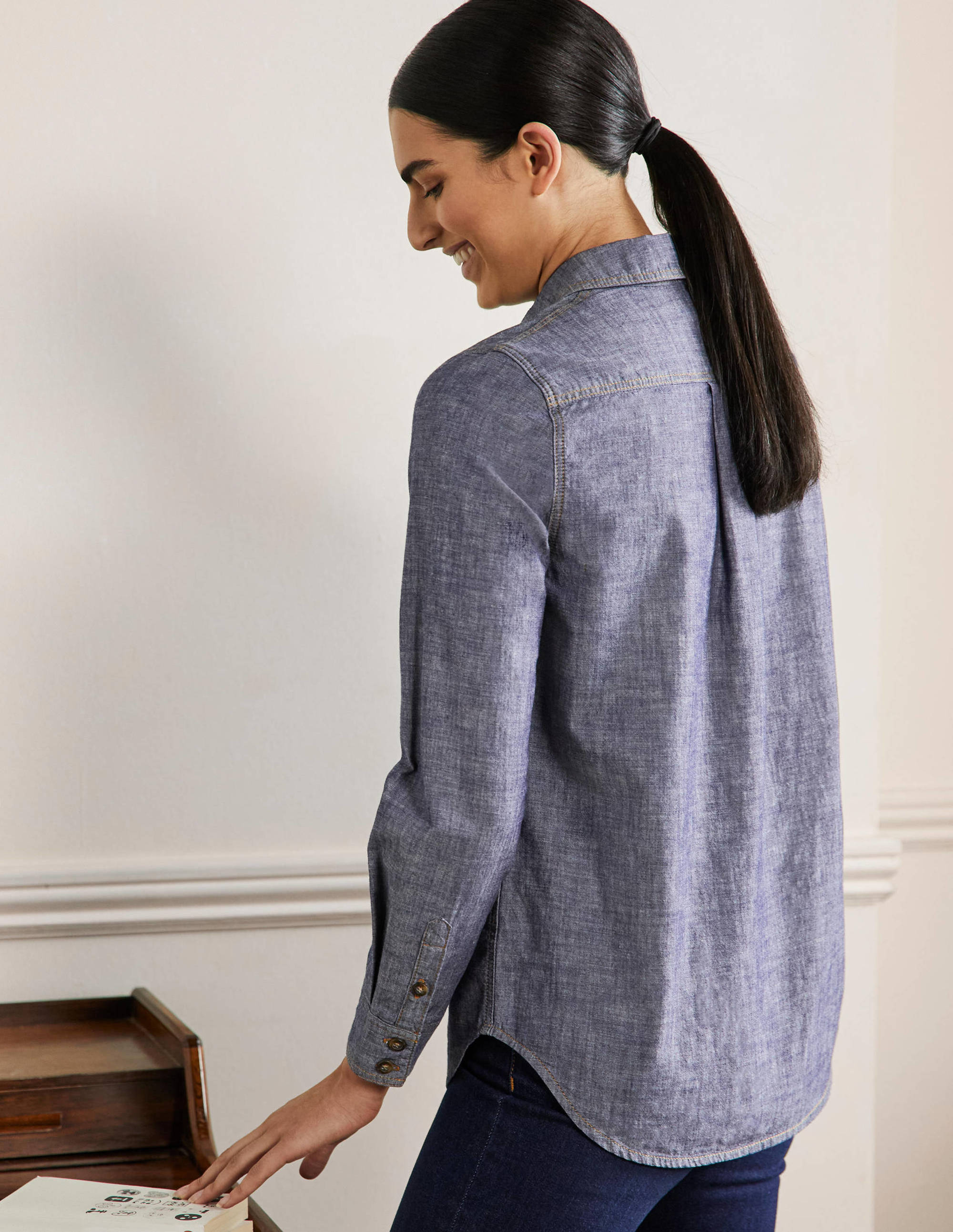 Chemise en chambray de coton avec poches-Denim vintage moyen - Image 3