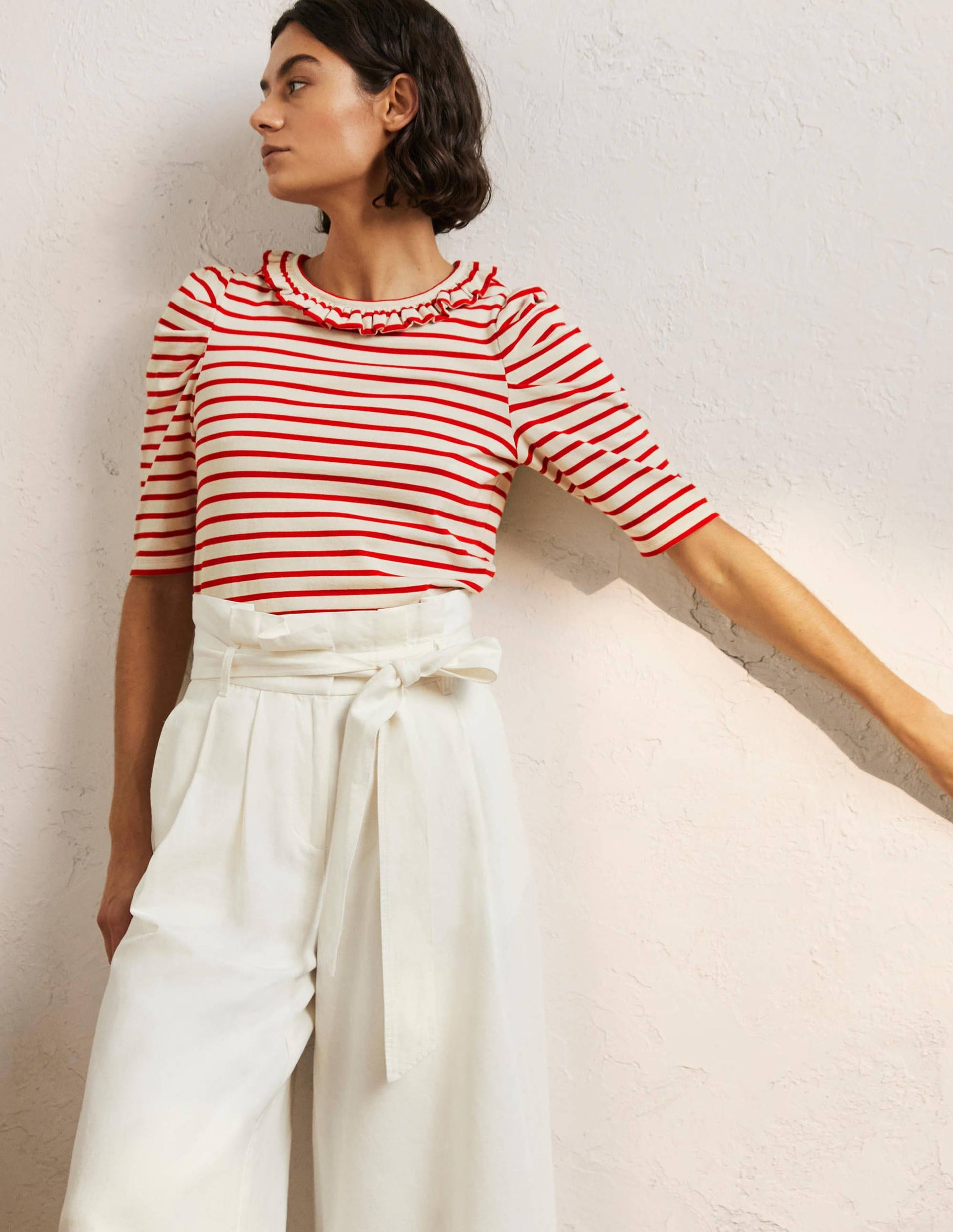 T-Shirt mit Puffärmeln und Rüschenausschnitt-Naturweiß/Rot, Gestreift-4