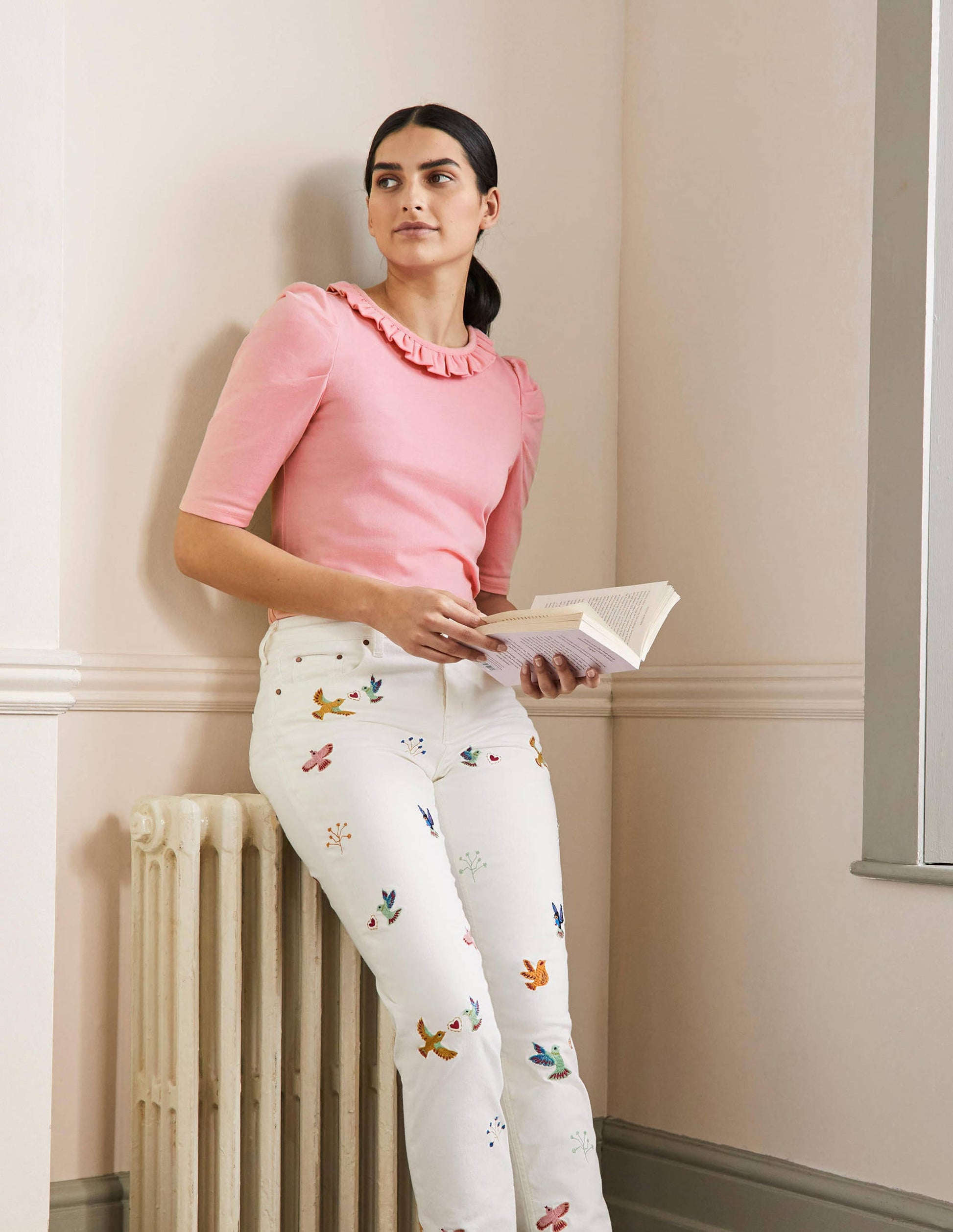 T-Shirt mit Puffärmeln und Rüschenausschnitt-Cameo-Rosa-4
