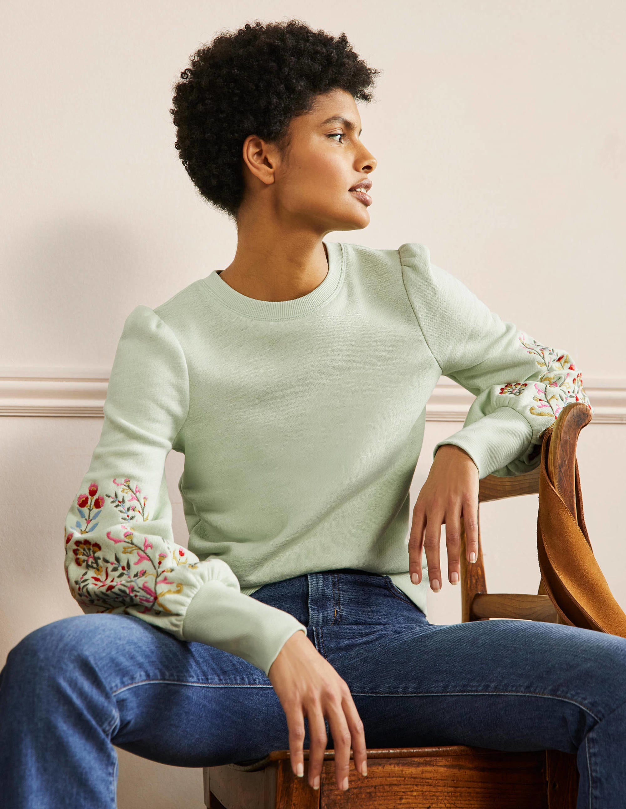 Sweat brodé à manches blousantes-Crème d'avocat, broderies - Image 1