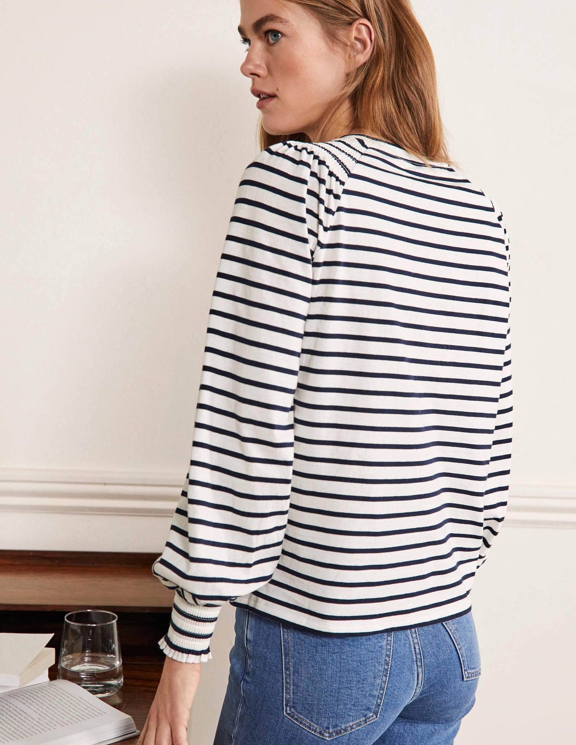 Top en jersey à manches blousantes et smocks-Rayé ivoire/bleu marine-3