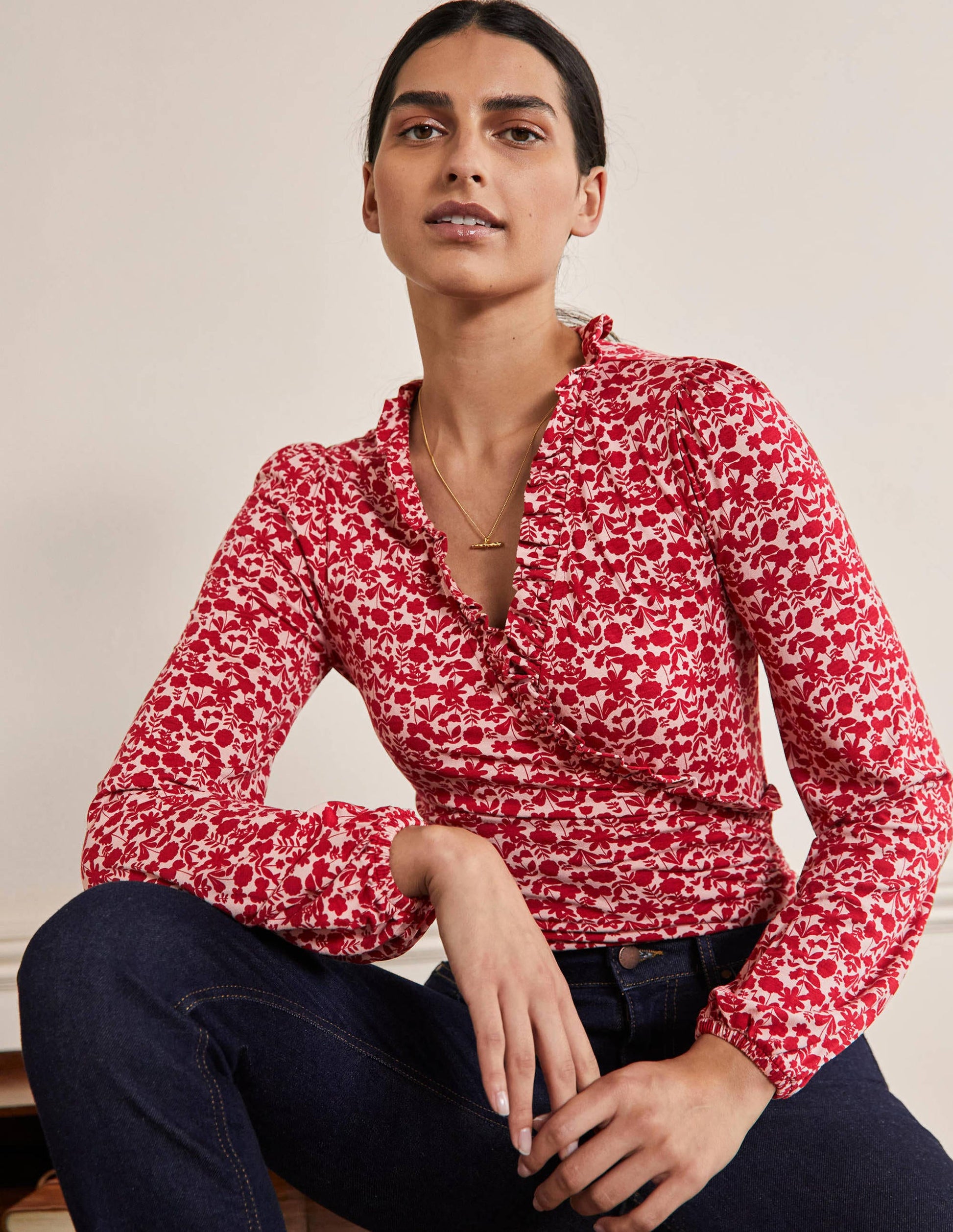 Wickeloberteil mit gerüschtem Ausschnitt und Blousonärmeln-Winterbeere, Blüten-1