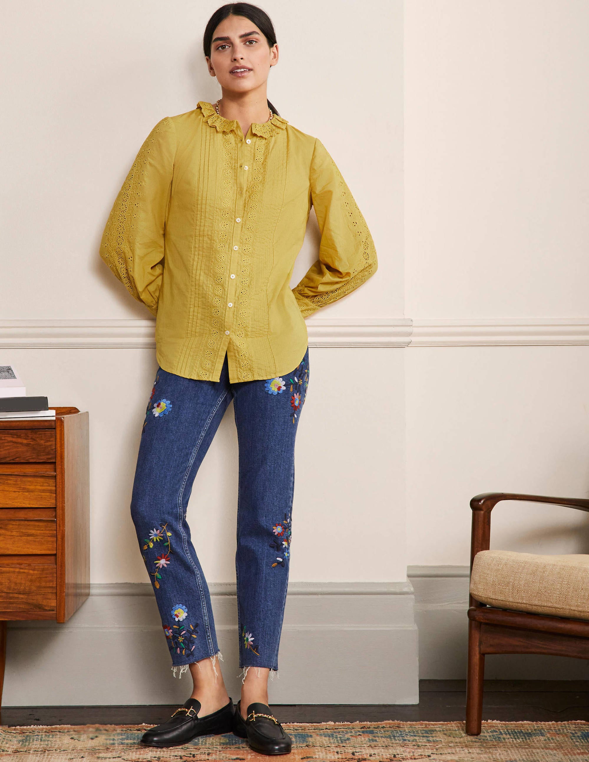 Blouse avec broderie anglaise-Huile d'olive - Image 4