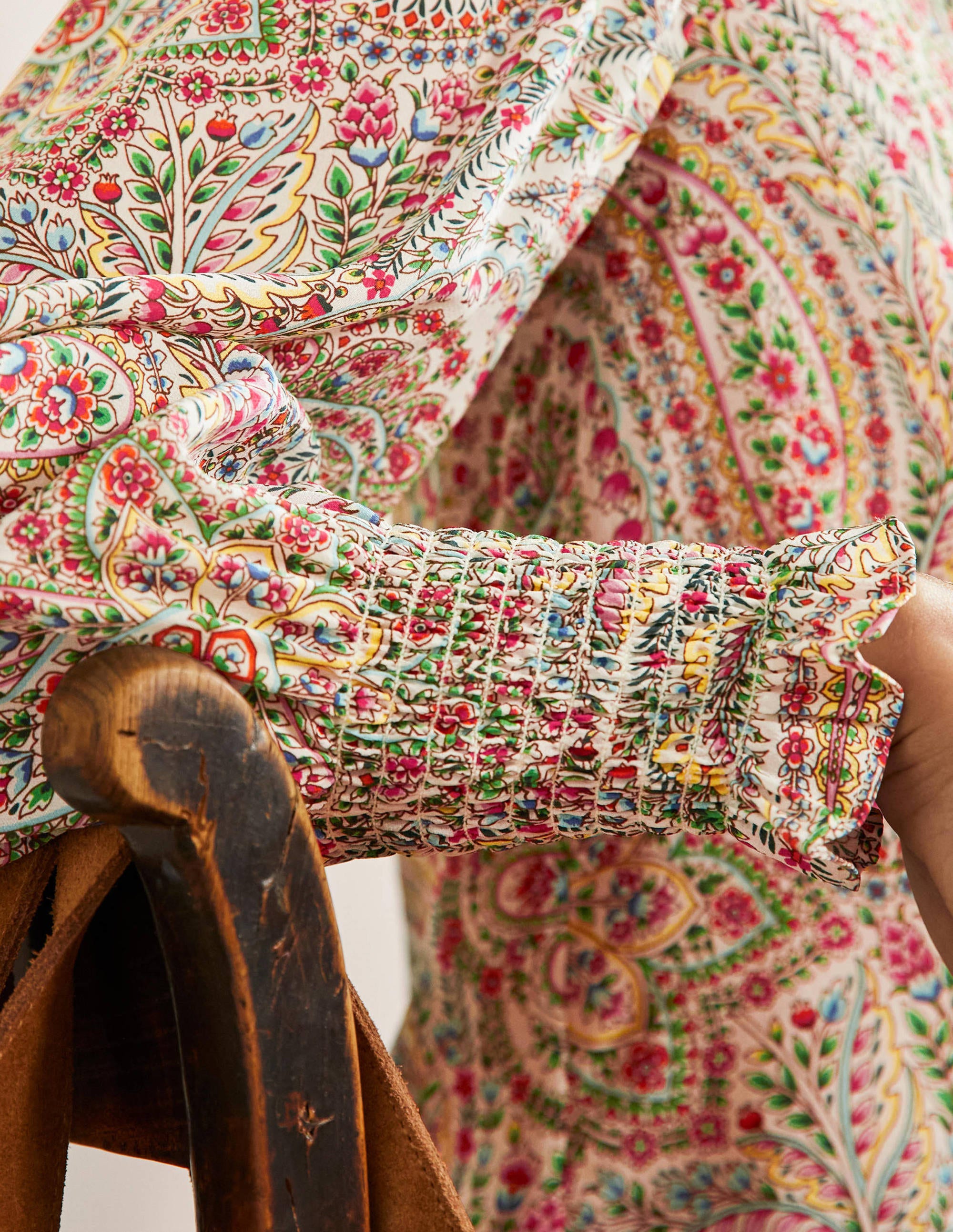 Chemise Dominique en soie-Ivoire, motif cachemire floral - Image 2