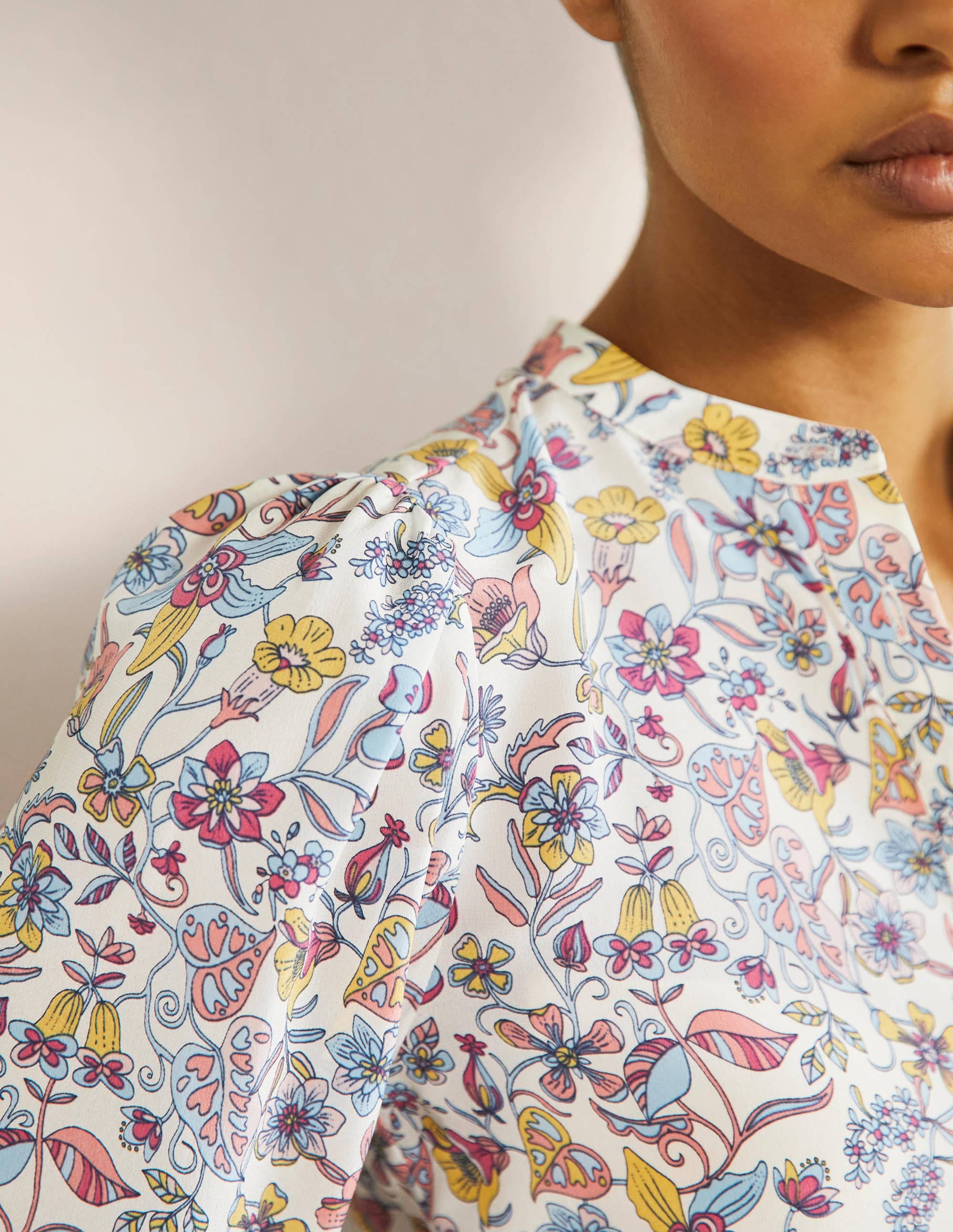 Dominique Silk Shirt-Ivory, Tropic Florals - Image 5