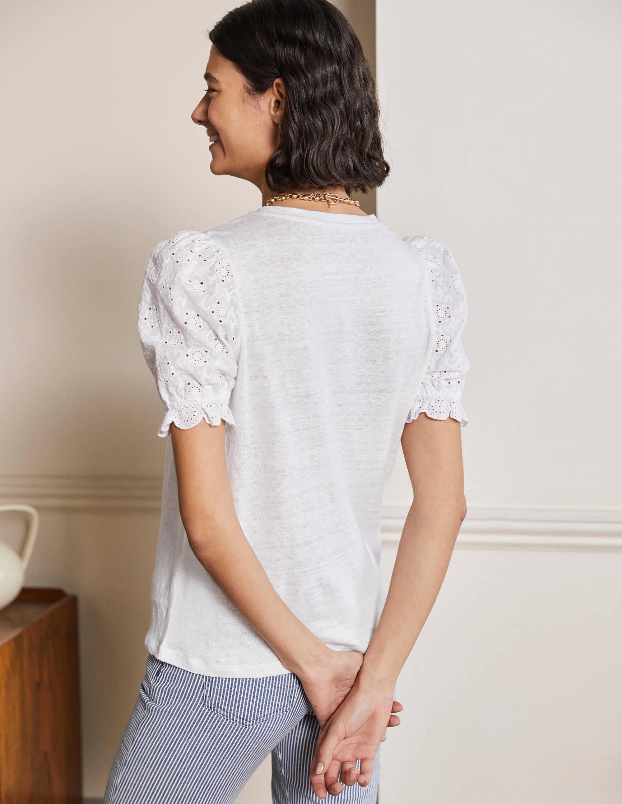 T-Shirt aus Leinen mit Lockstickerei-Weiß - Image 3