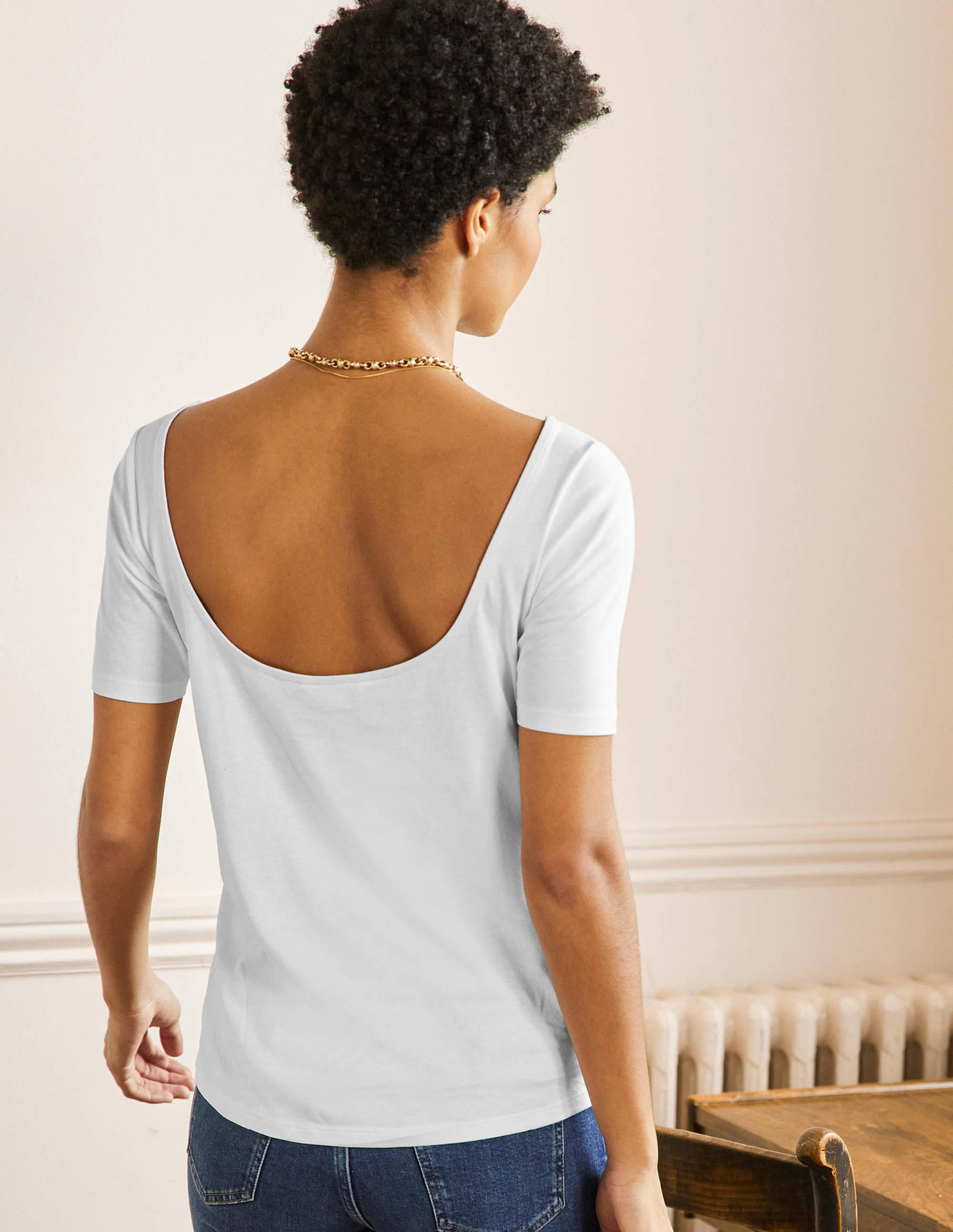T-shirt ultra-doux à dos en U-Blanc - Image 3