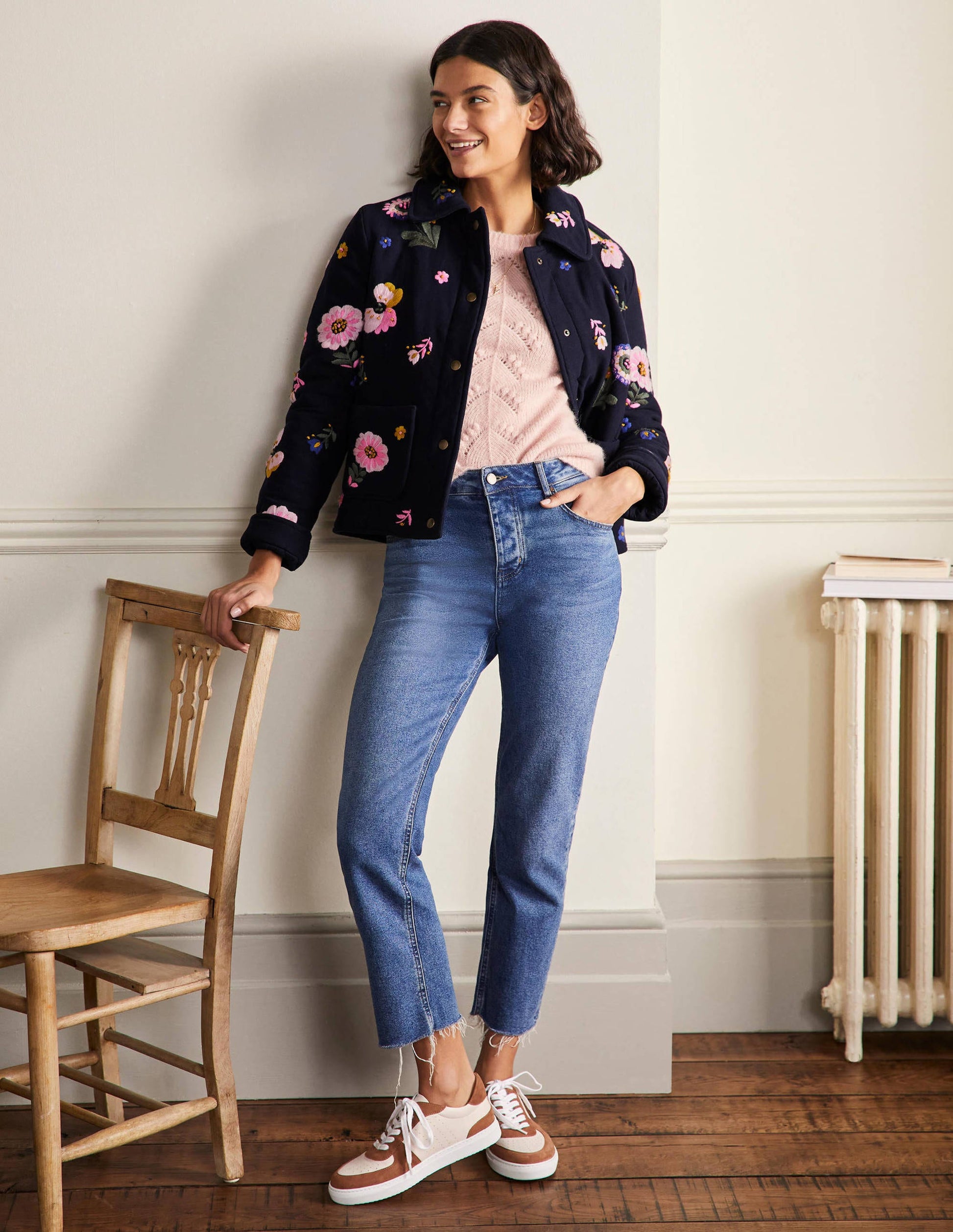 Veste Clara brodée-Bleu marine, fleur brodée-4