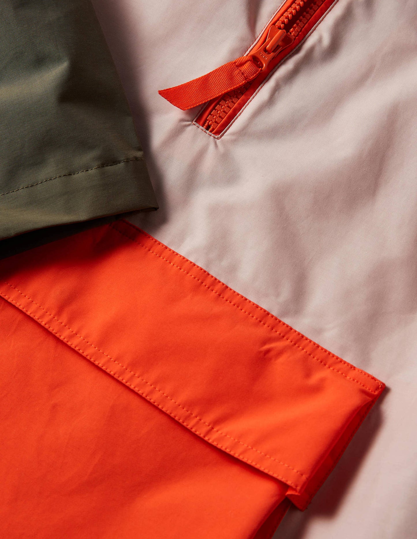 Belle Anorak zum Verstauen-Milchshake/Khaki