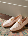 Mocassins en cuir avec mors décoratif-Écru