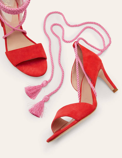 Absatzsandalen aus Veloursleder mit Knöchelriemchen-Drachenrot-1