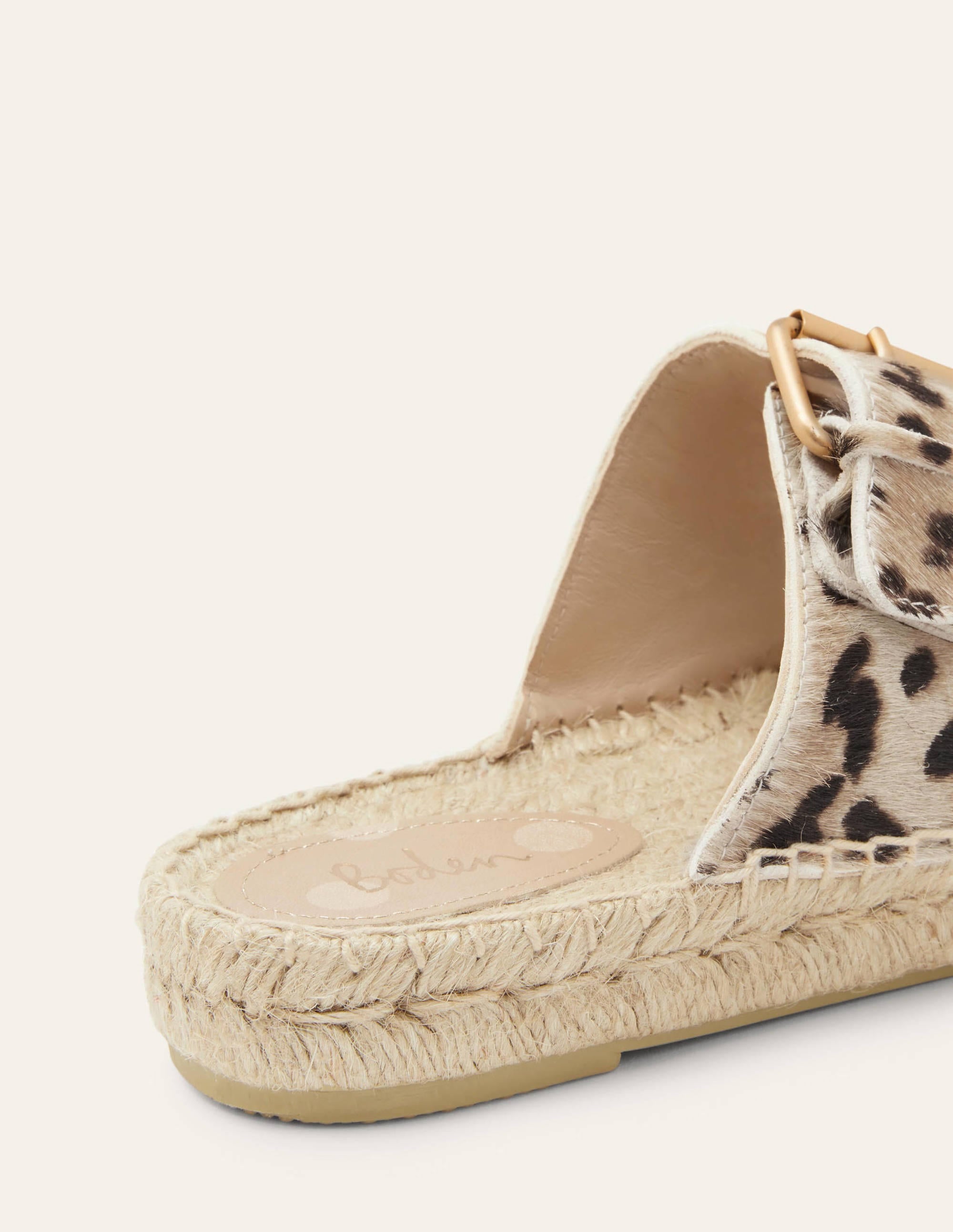 Sandales façon espadrilles avec boucle-Motif léopard neutre - Image 3