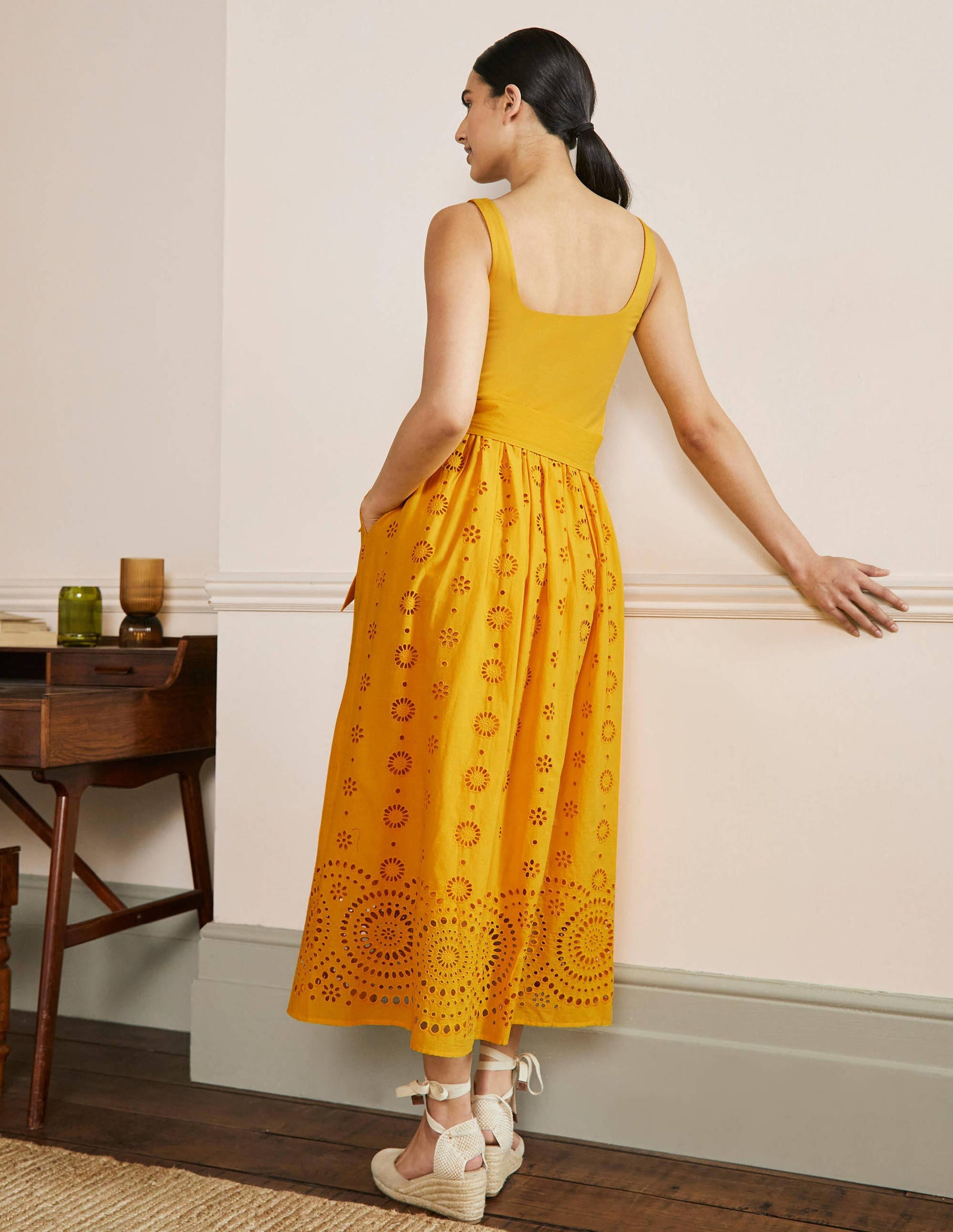 Midikleid mit Lochstickereimix-Honiggelb-3