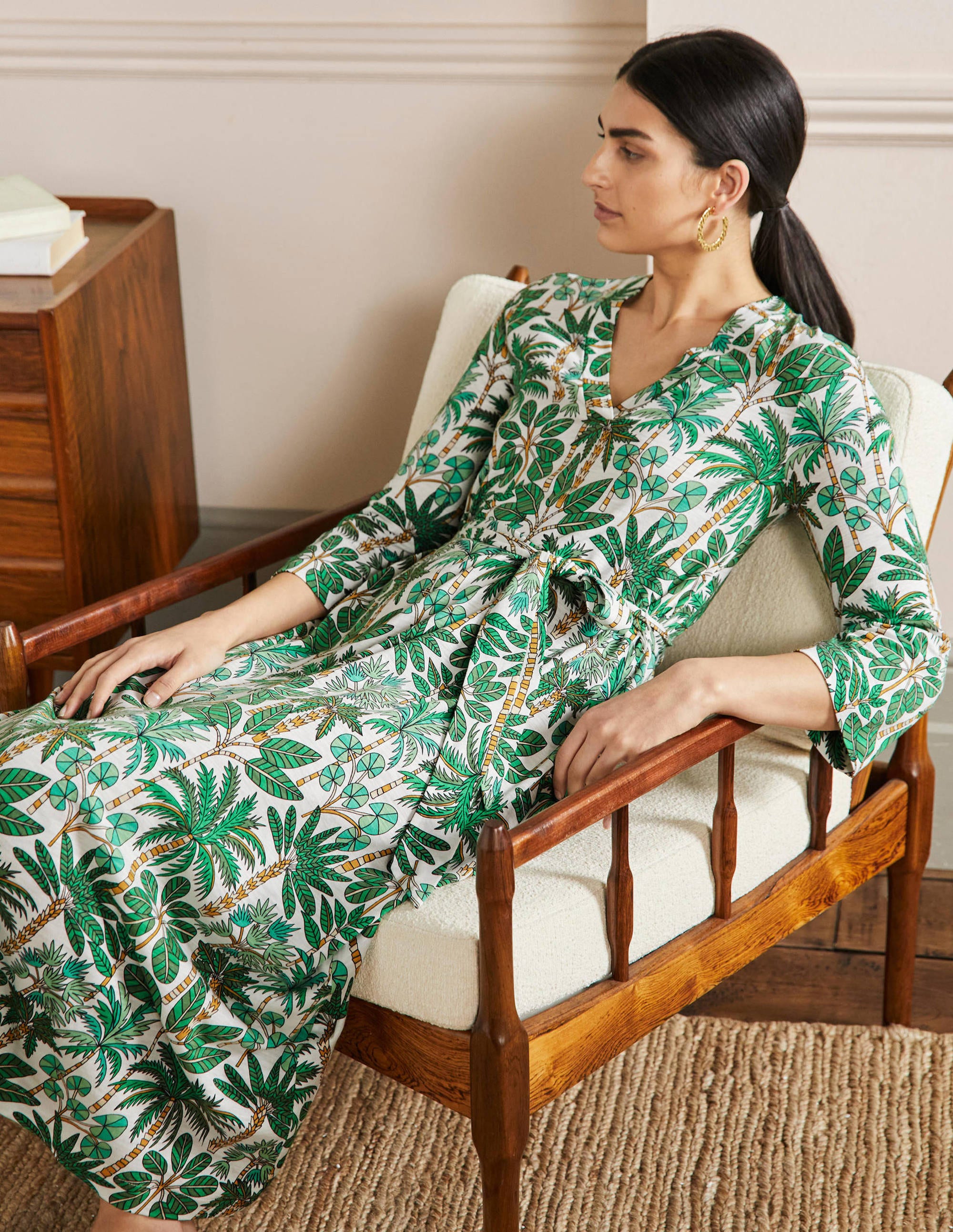 Robe midi façon caftan en jersey-Ivoire, motif Palm Forest - Image 4