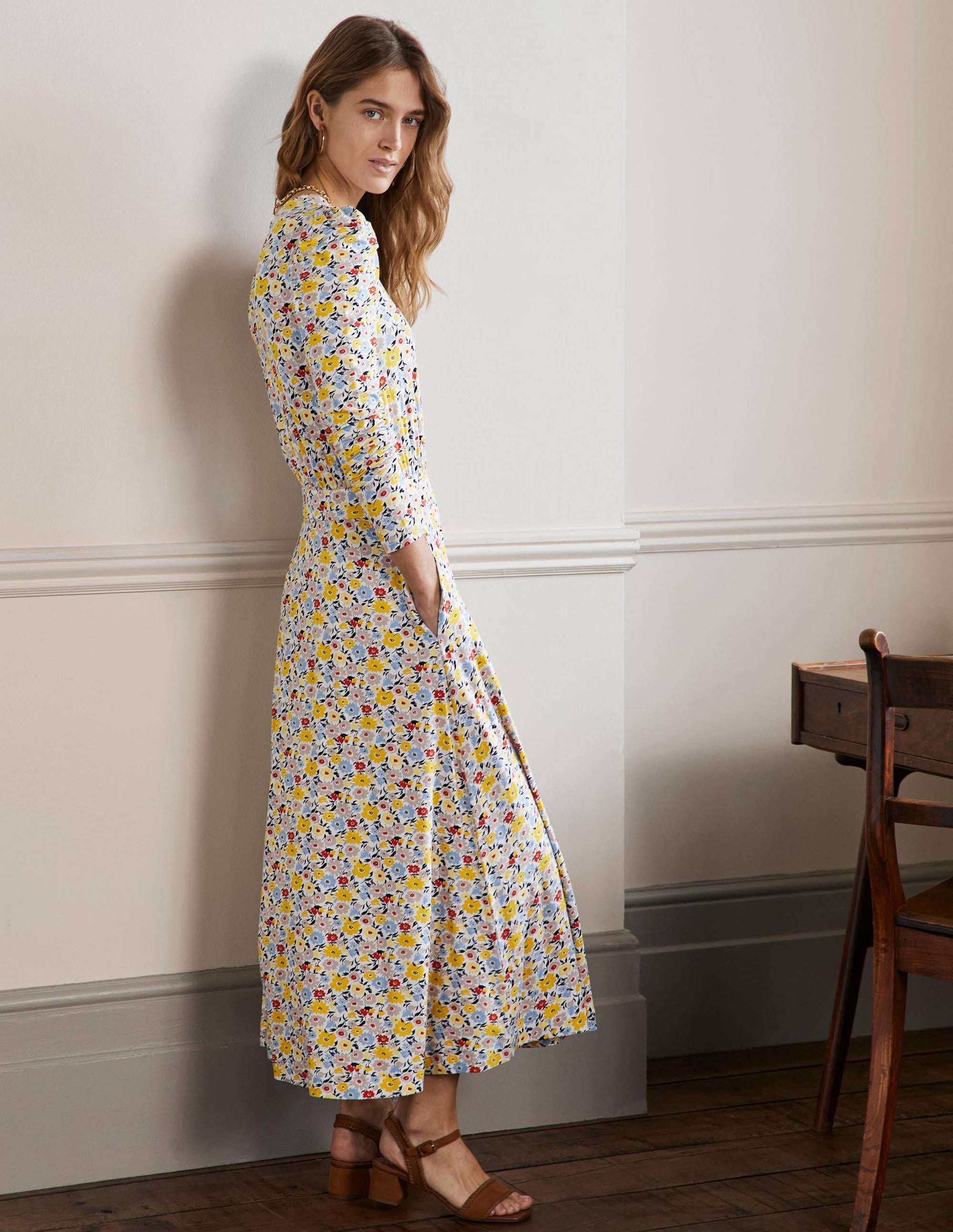 Robe midi en jersey à manches bouffantes-Ivoire, motif Elegant Bloom - Image 3