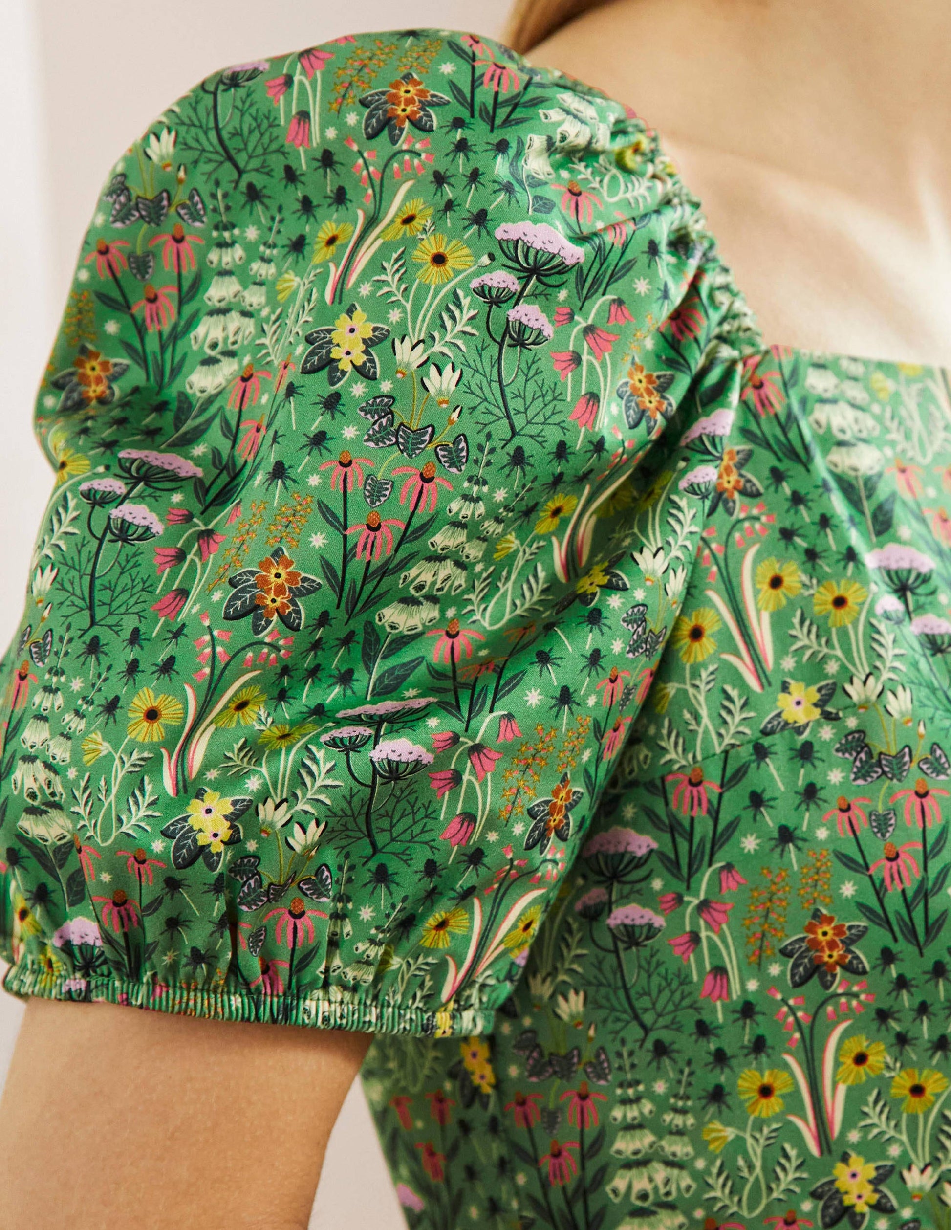 Minikleid mit Puffärmeln-Sattes Smaragdgrün, Wildblumenblüten-2