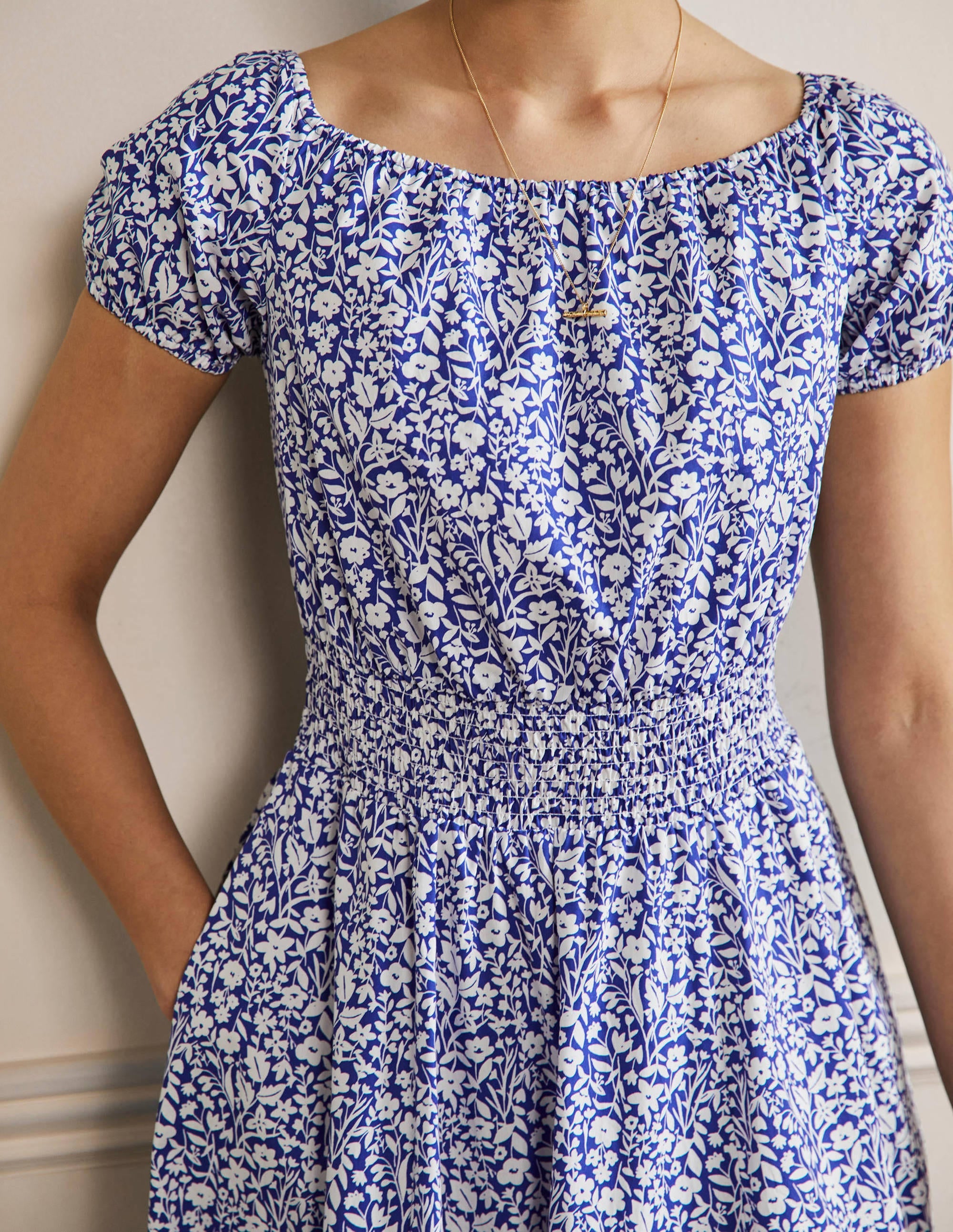 Maxikleid mit Rundhalsausschnitt-Blau, Blumenmuster - Image 4