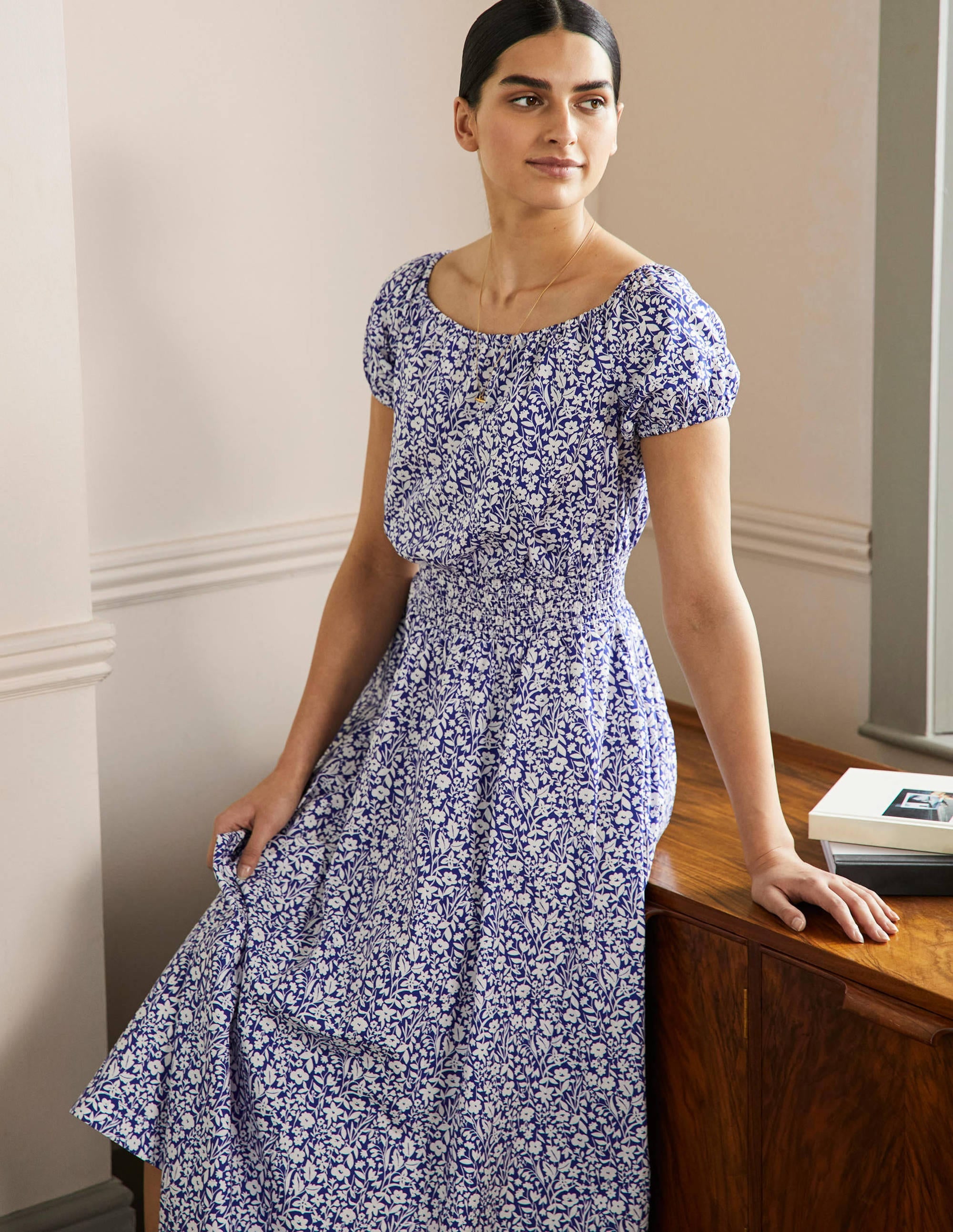 Maxikleid mit Rundhalsausschnitt-Blau, Blumenmuster - Image 5