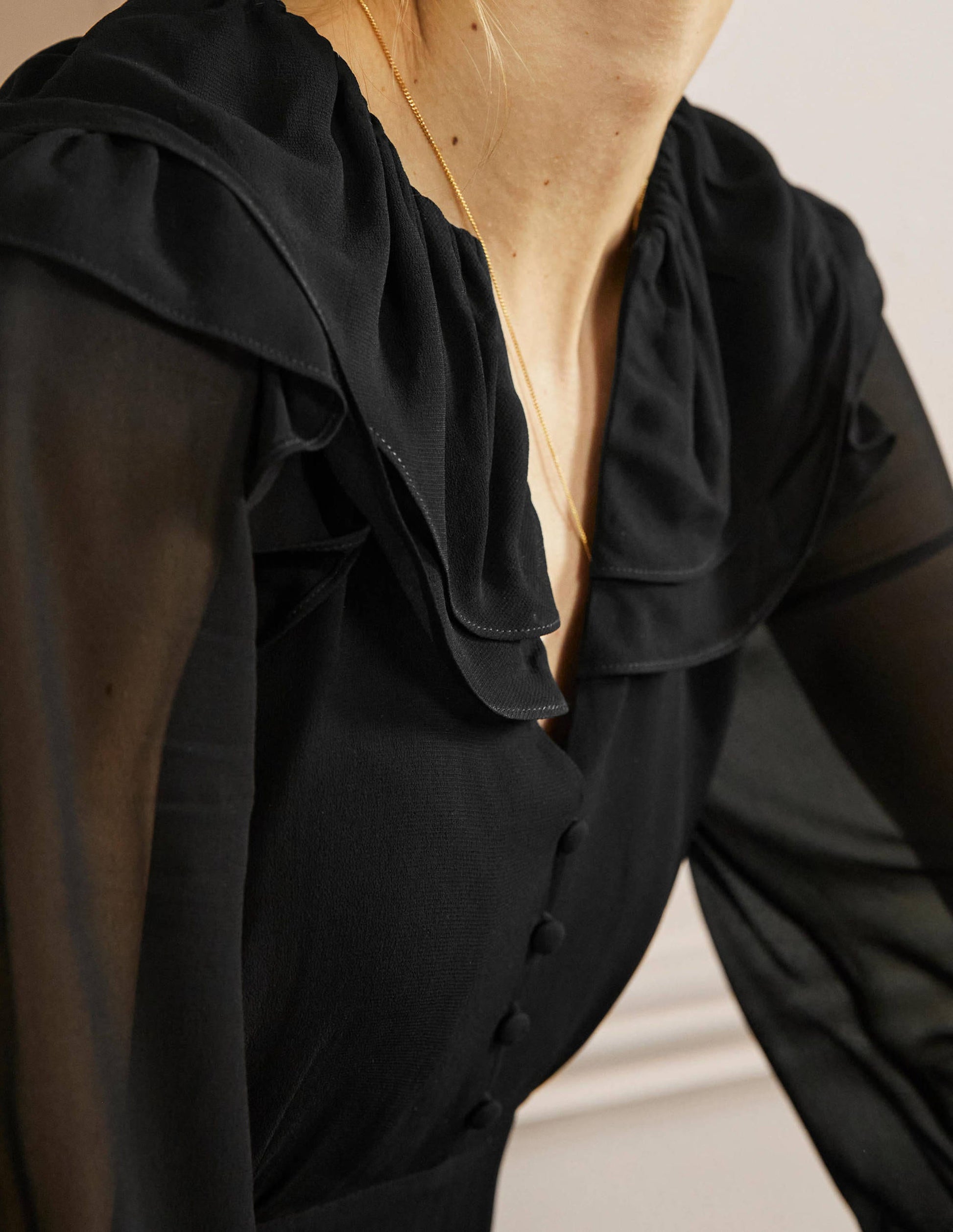 Lara Midikleid mit Rüschen-Schwarz-2