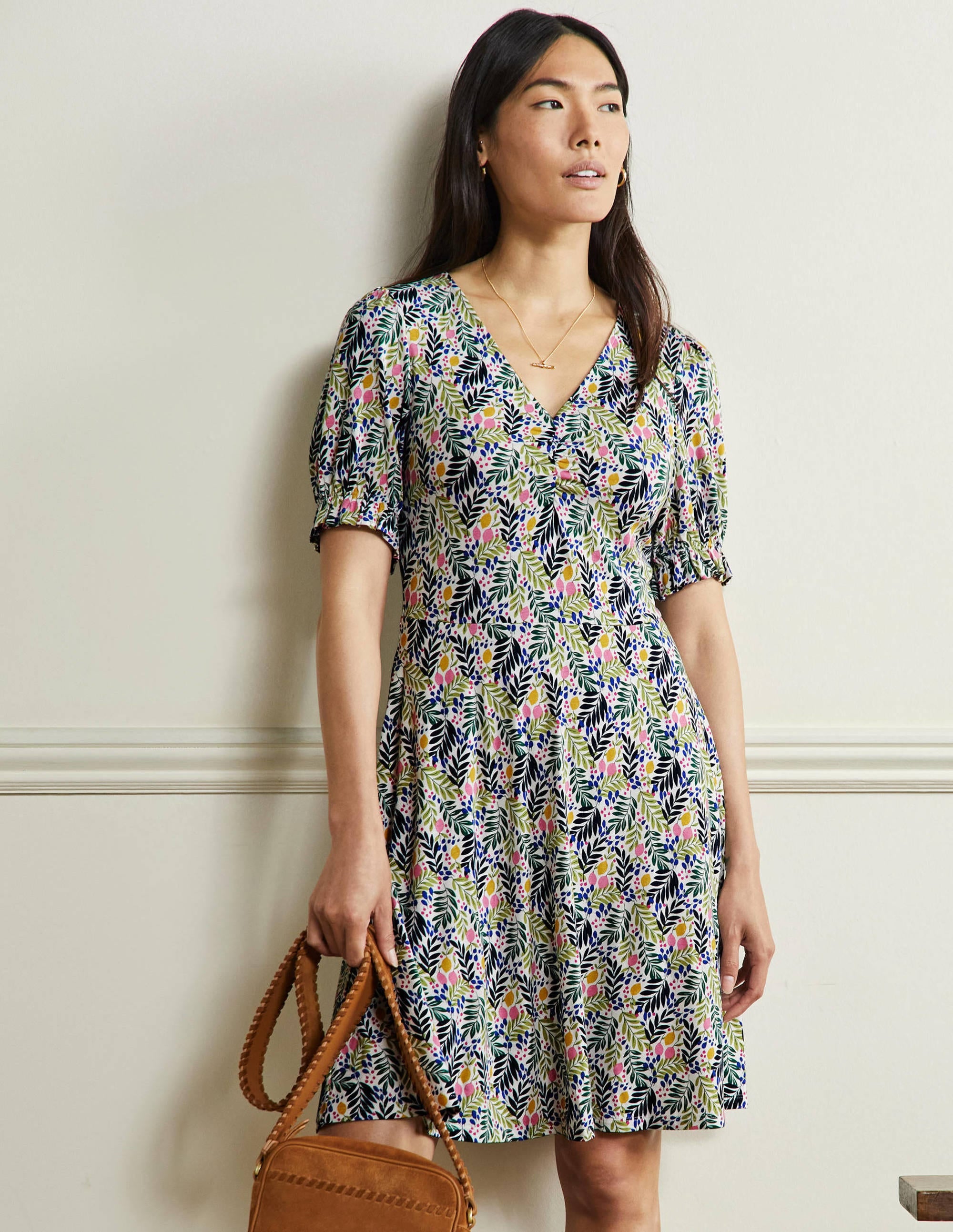 Jerseykleid mit V-Ausschnitt-Bunt, Zitronenblätter - Image 1