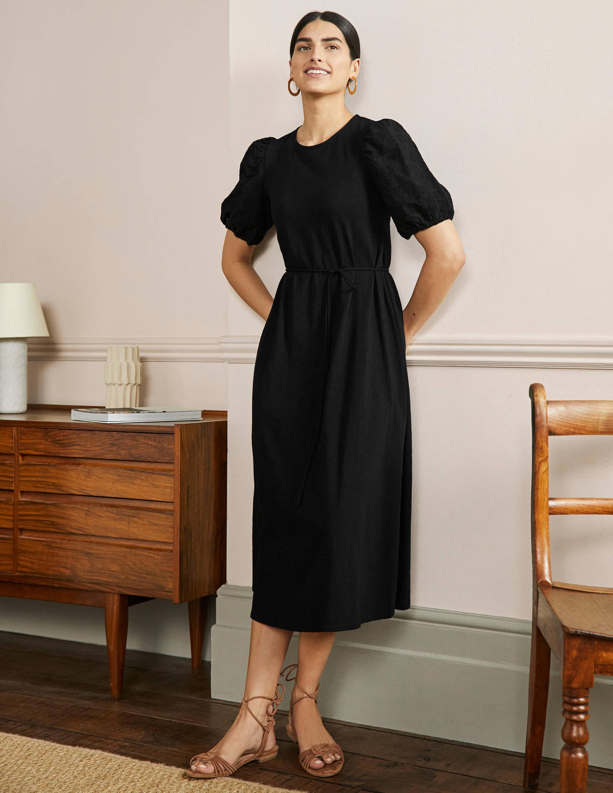 Midikleid aus Jersey mit Lochstickereimix-Schwarz - Image 4