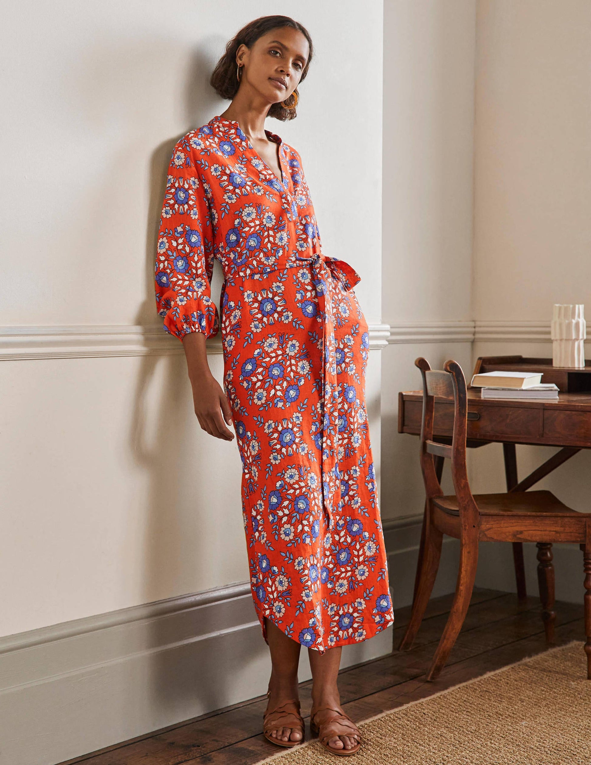Langärmliges Maxikleid aus Leinen-Papayaorange, Wildblumenmuster-1