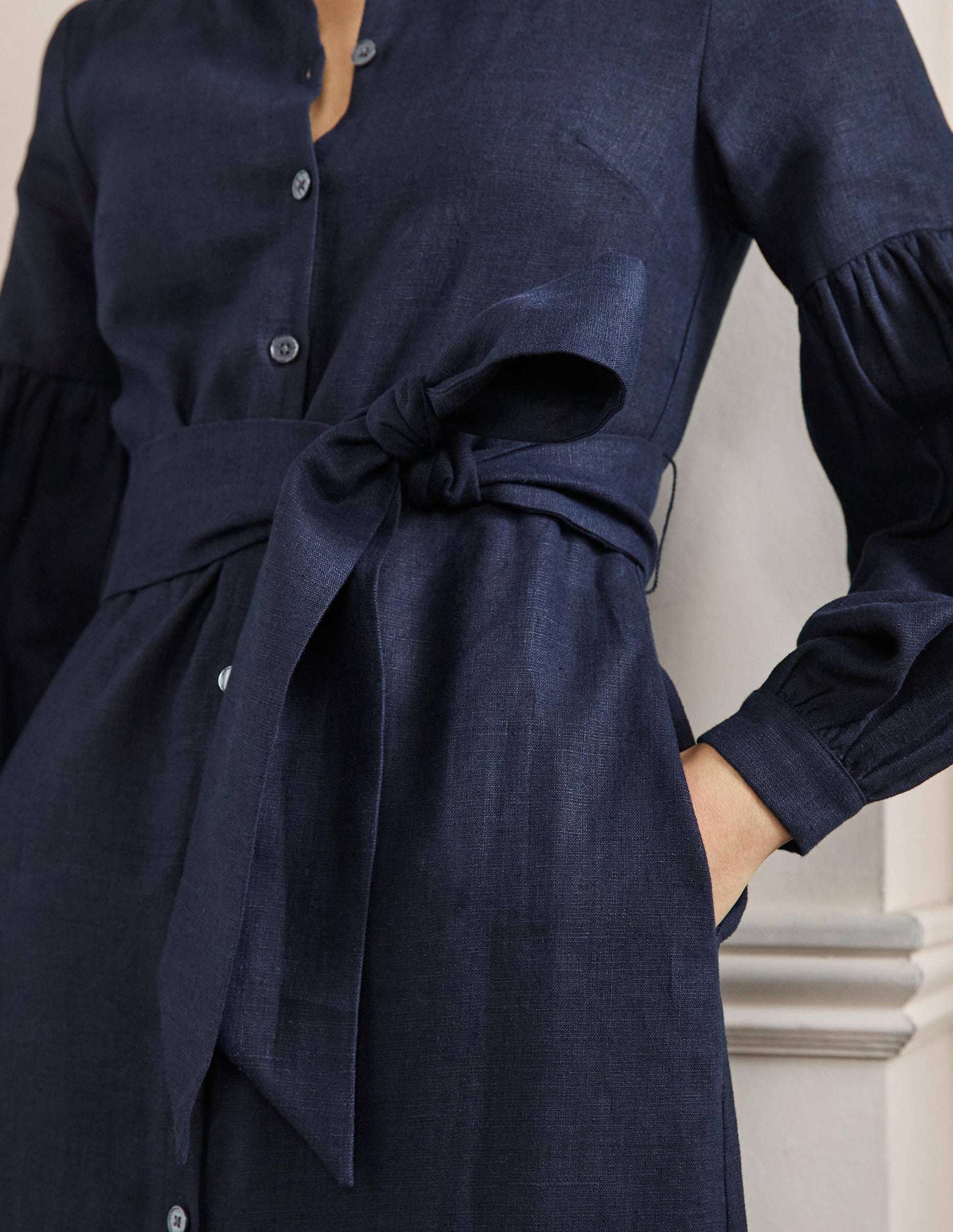 Midi-Hemdblusenkleid mit Detail am Ärmel-Marineblau-2