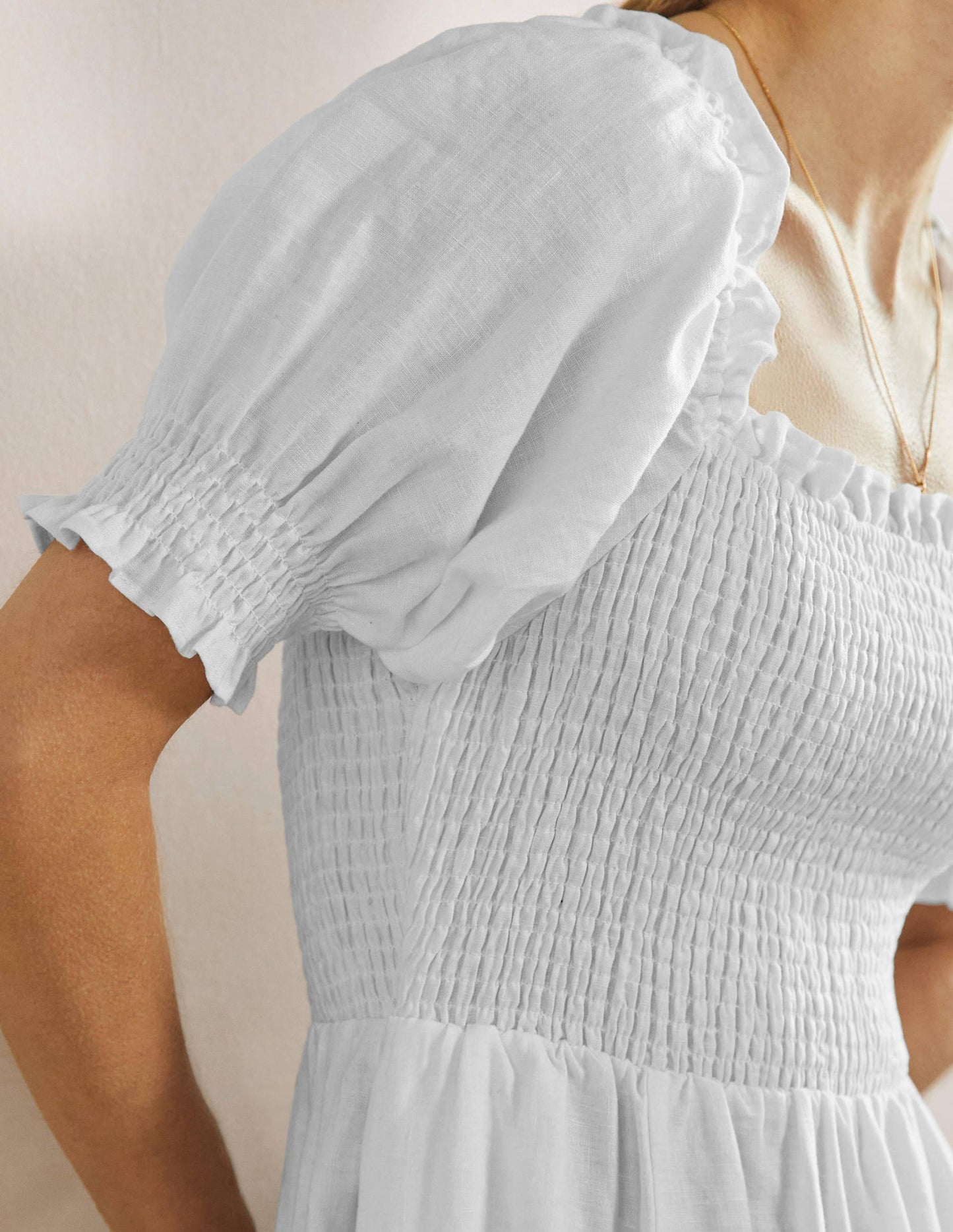Midikleid mit gesmoktem Oberteil-Weiß