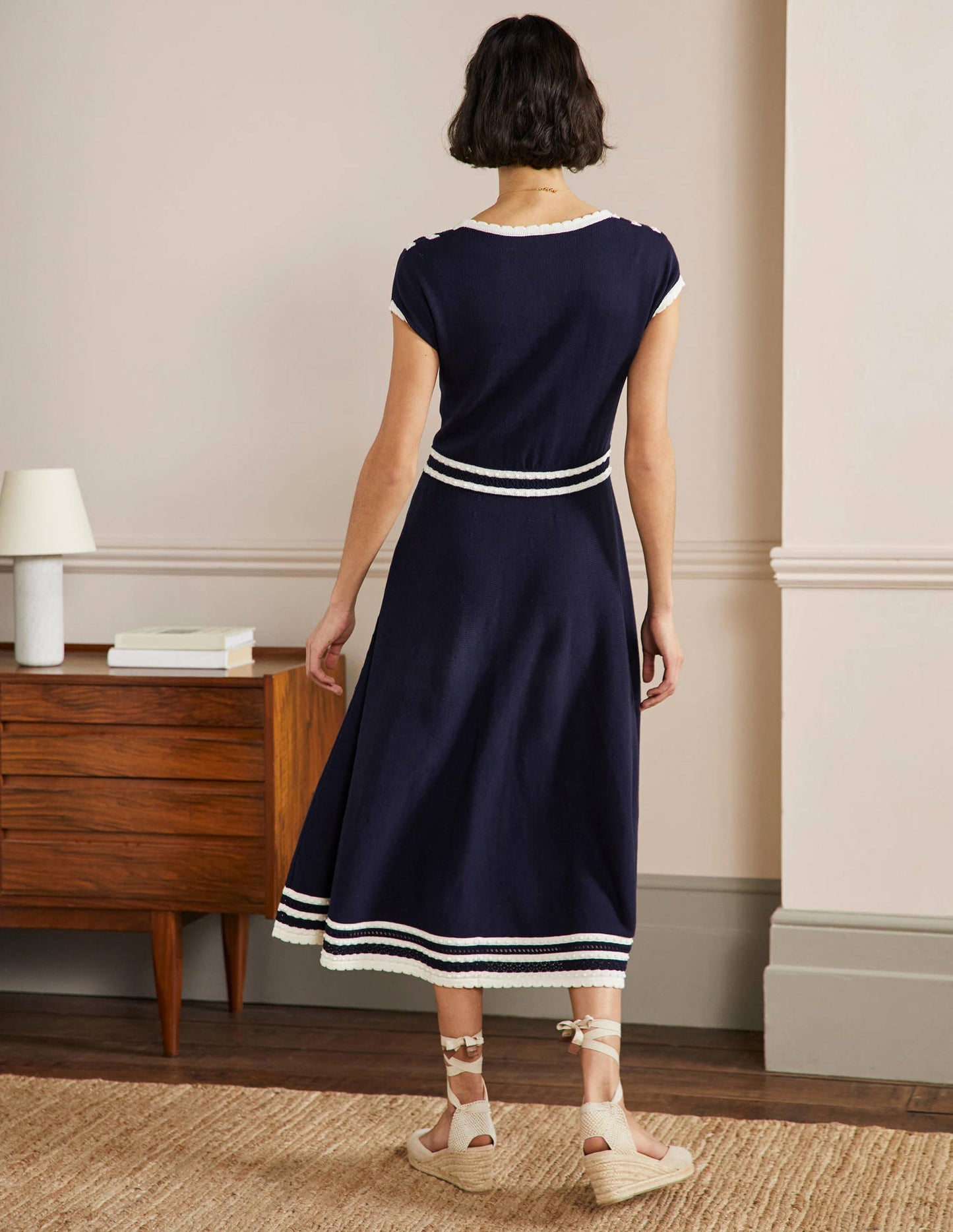 Midi-Strickkleid mit Zierborte-Marineblau