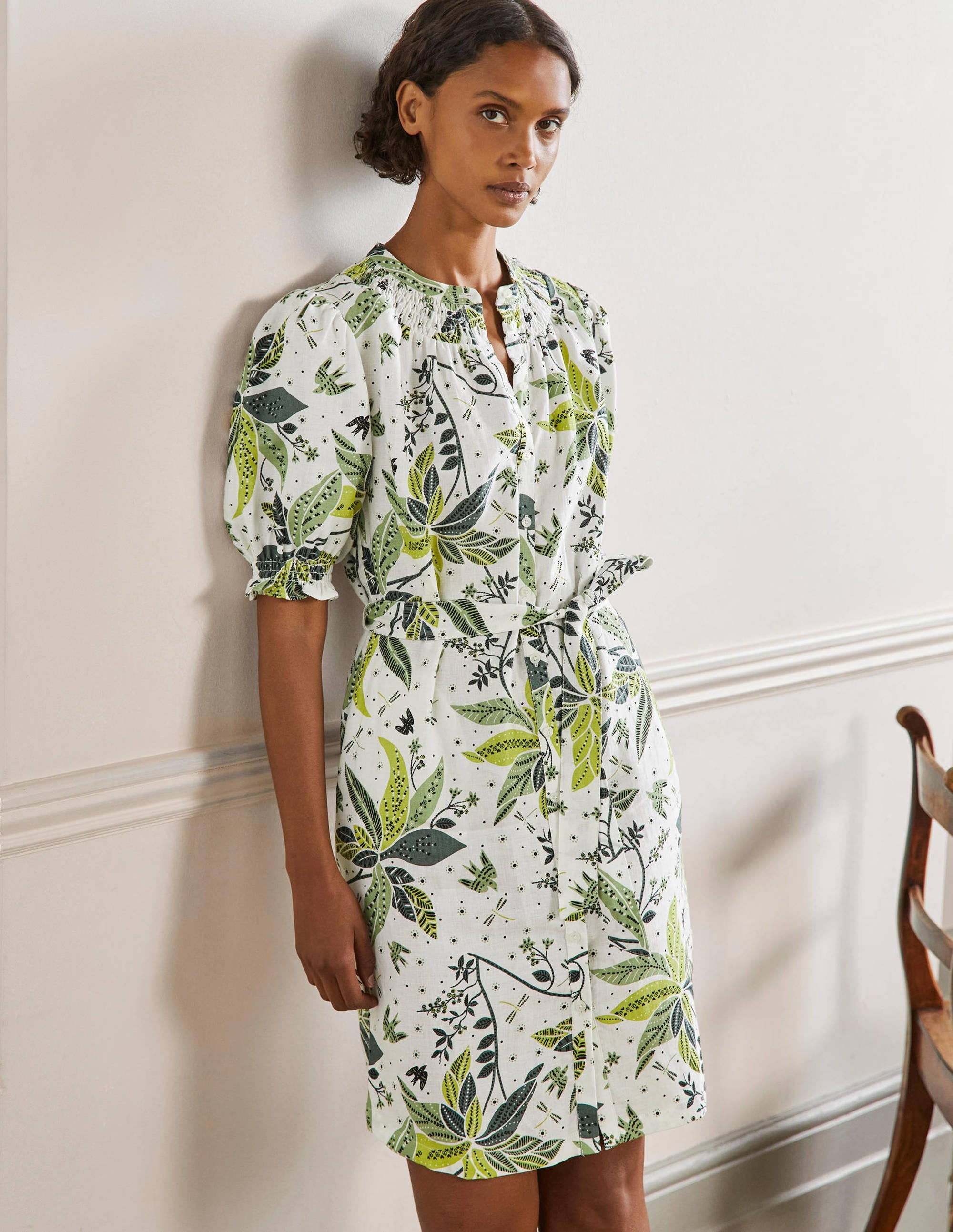 Robe-chemise à smocks en lin-Ivoire, motif Oriental Cascade - Image 1