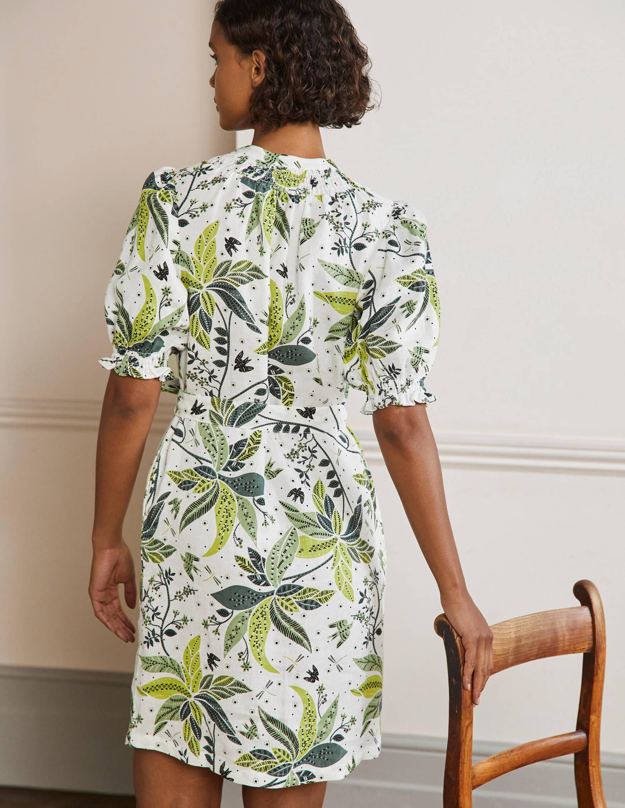 Robe-chemise à smocks en lin-Ivoire, motif Oriental Cascade - Image 3