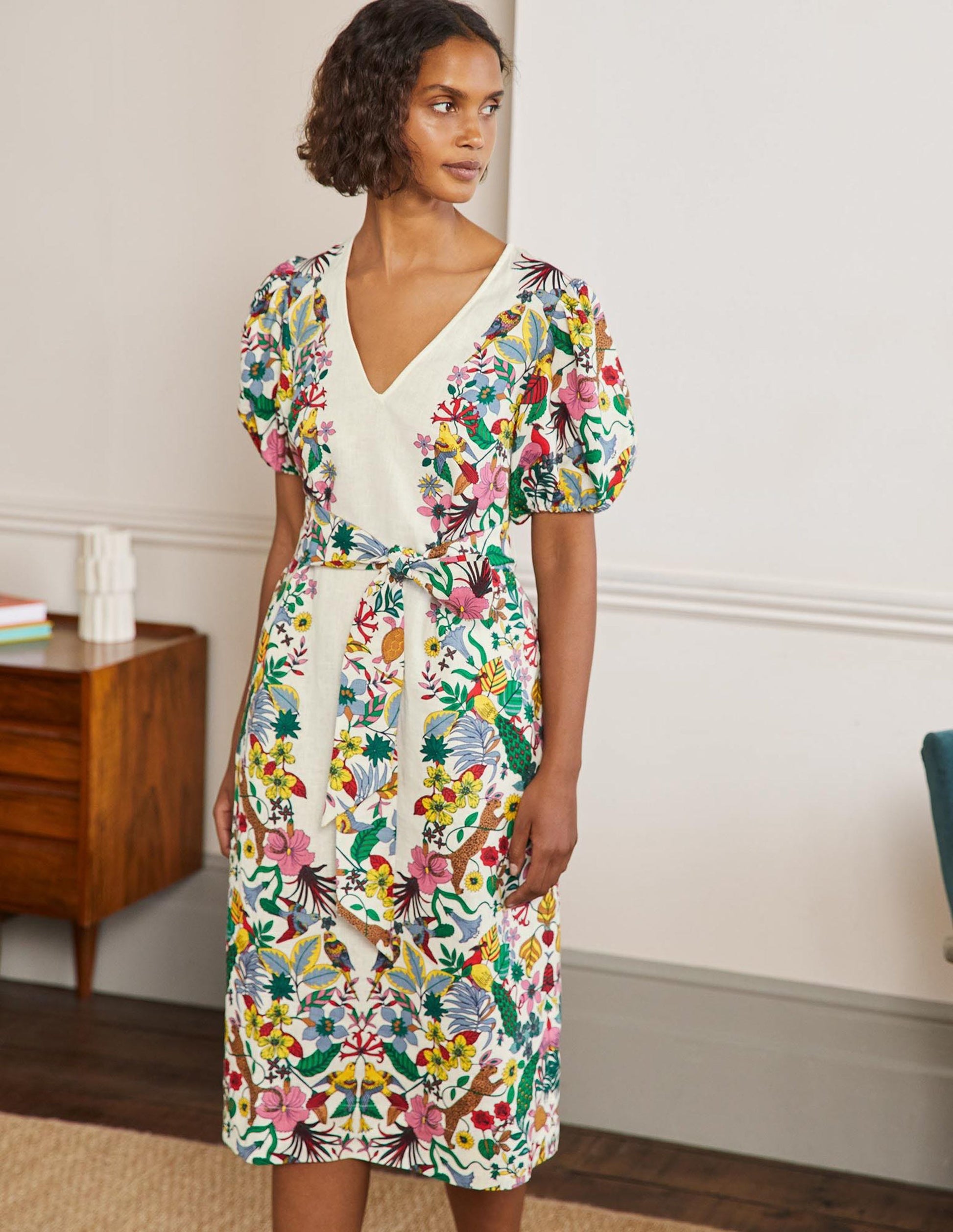 Midikleid aus Leinen mit Puffärmeln-Naturweiß, Exotisches Paradies-6
