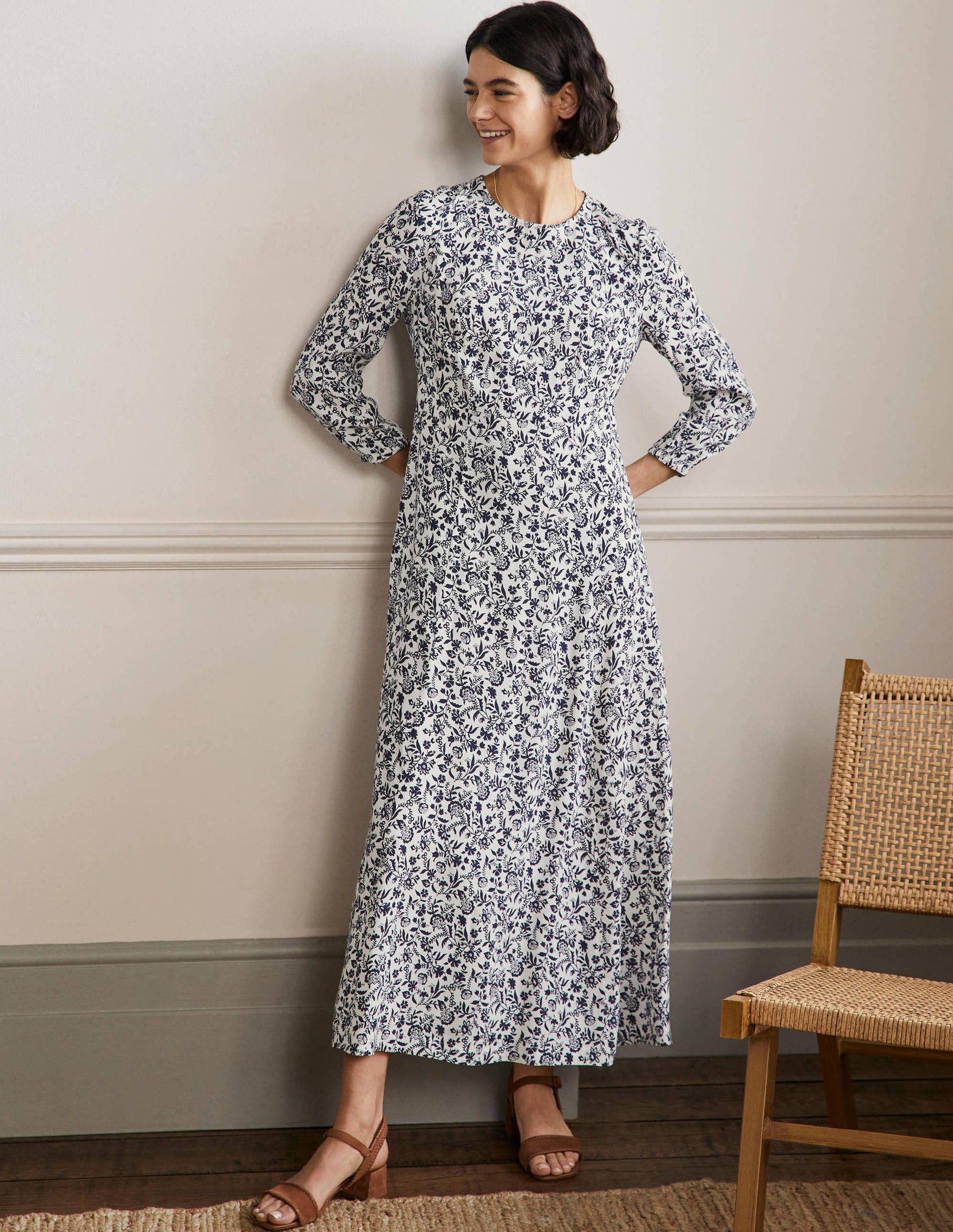 Robe longue à col rond-Bleu marine, motif Flora Charm-1