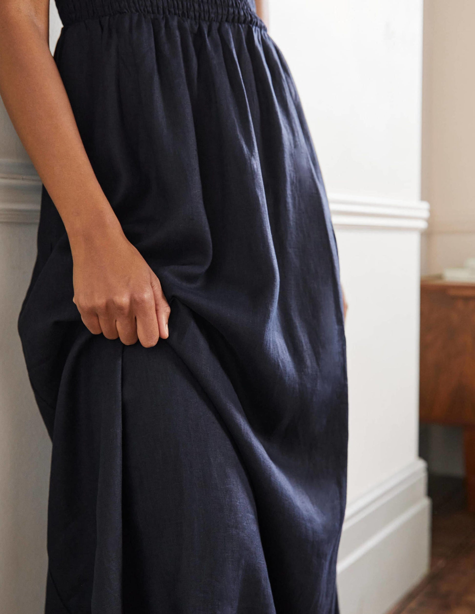 Strapless Linen Midi Dress-Navy-5