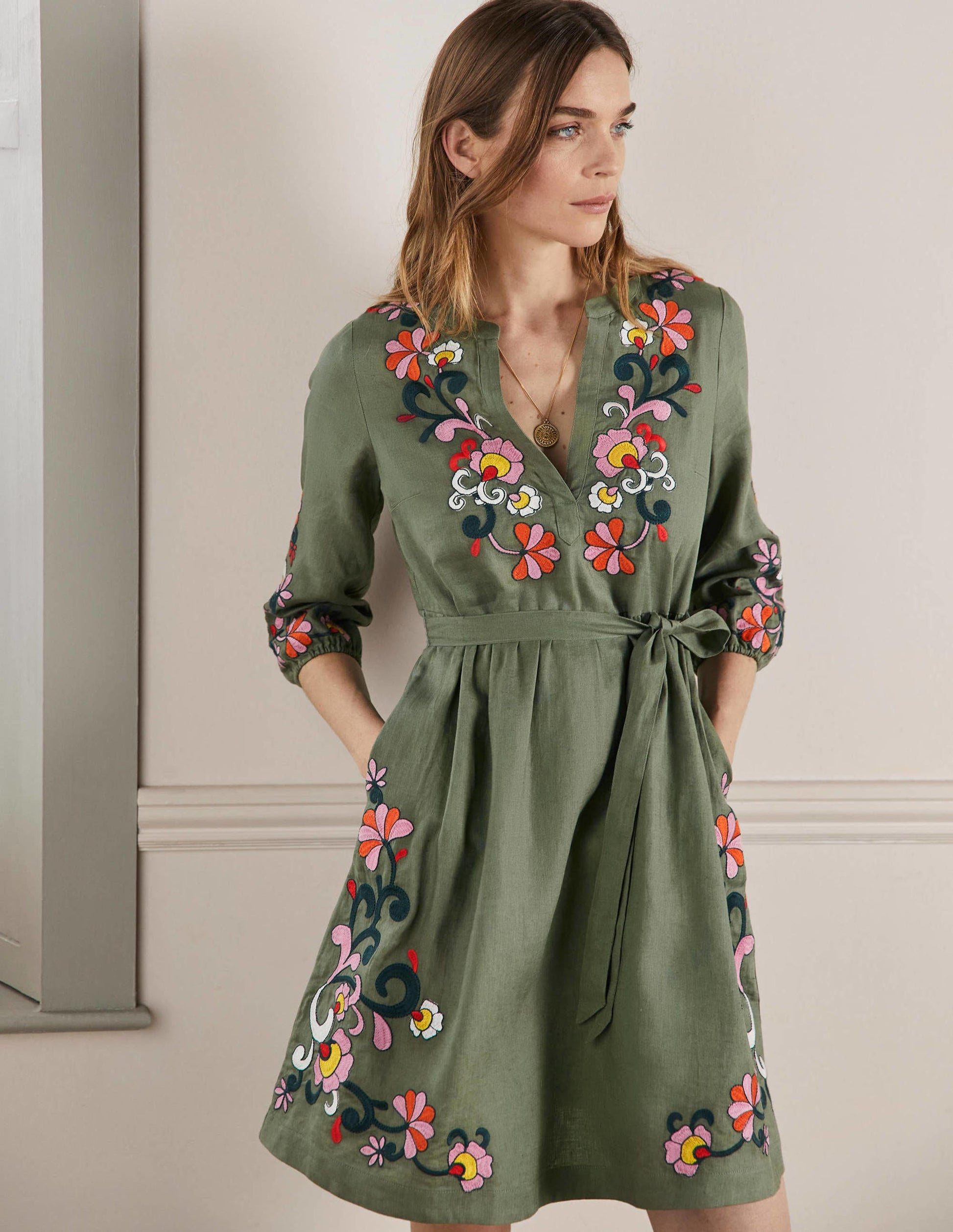 Robe brodée en lin-Aulne-1