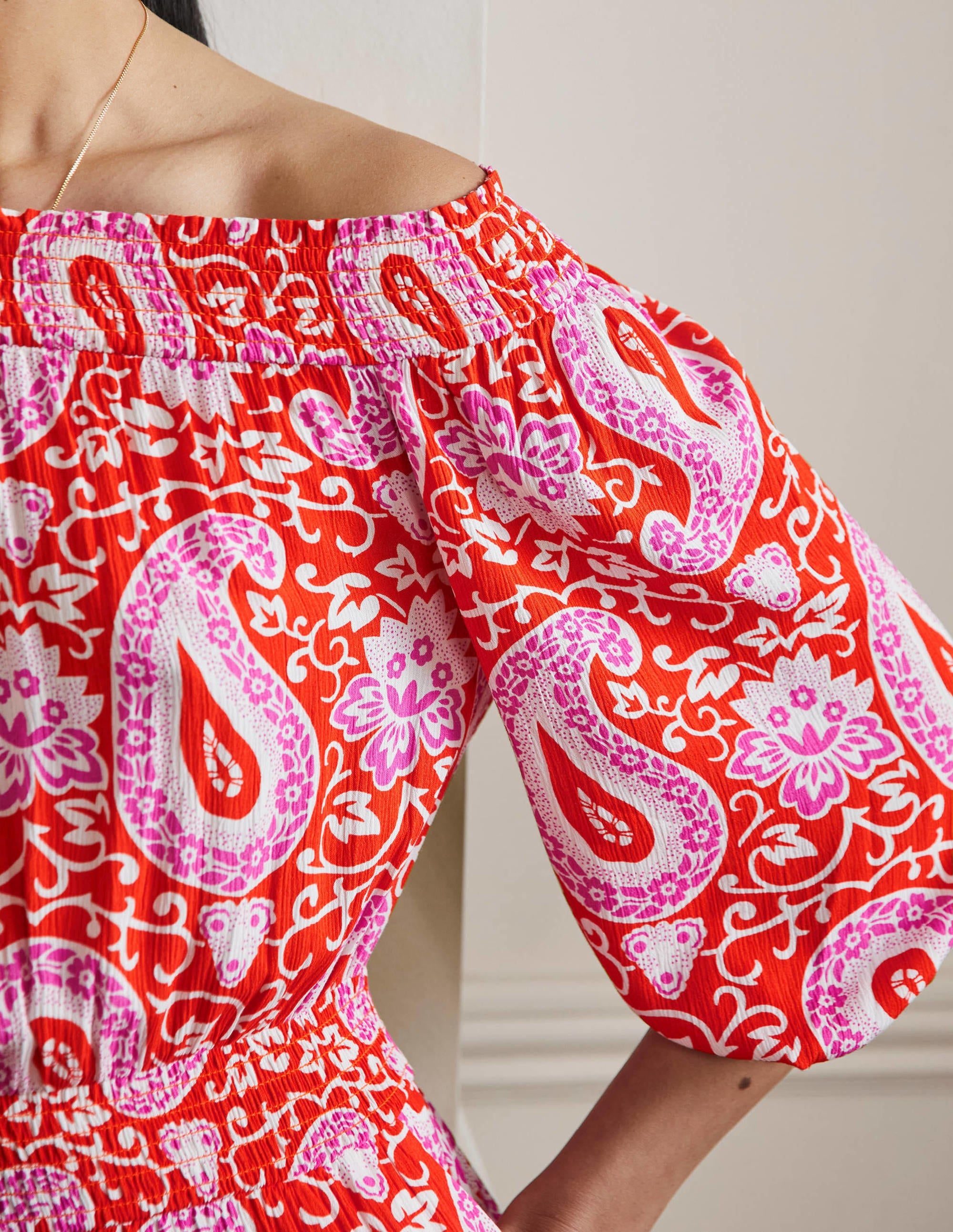 Schulterfreier Jumpsuit-Papayaorange, Bezauberndes Paisleymuster - Image 2