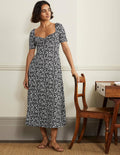 Robe midi en jersey avec encolure en cœur-Noir, motif Flora Charm
