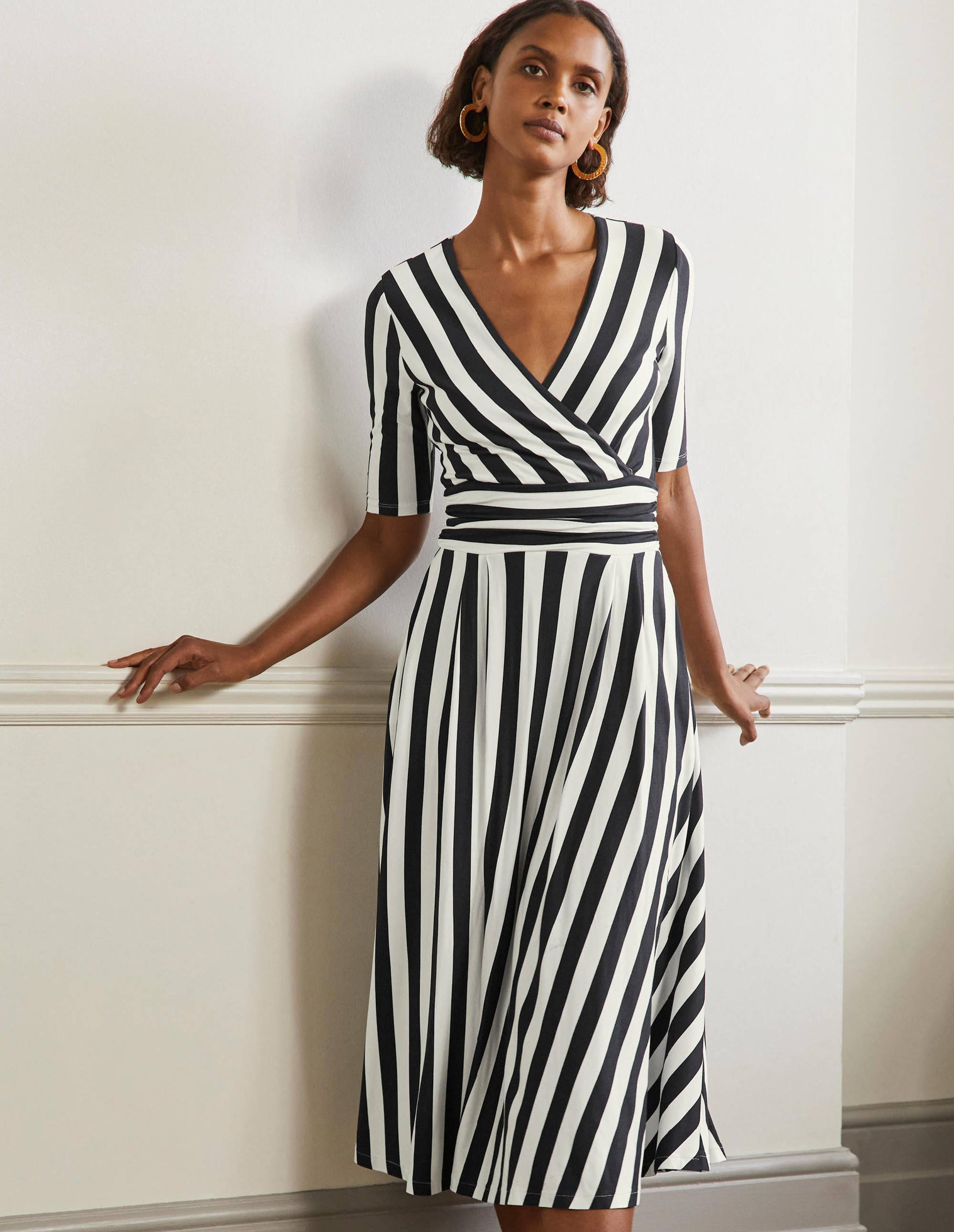 Midikleid aus Jersey mit geraffter Taille-Navy/Naturweiß, Gestreift - Image 4