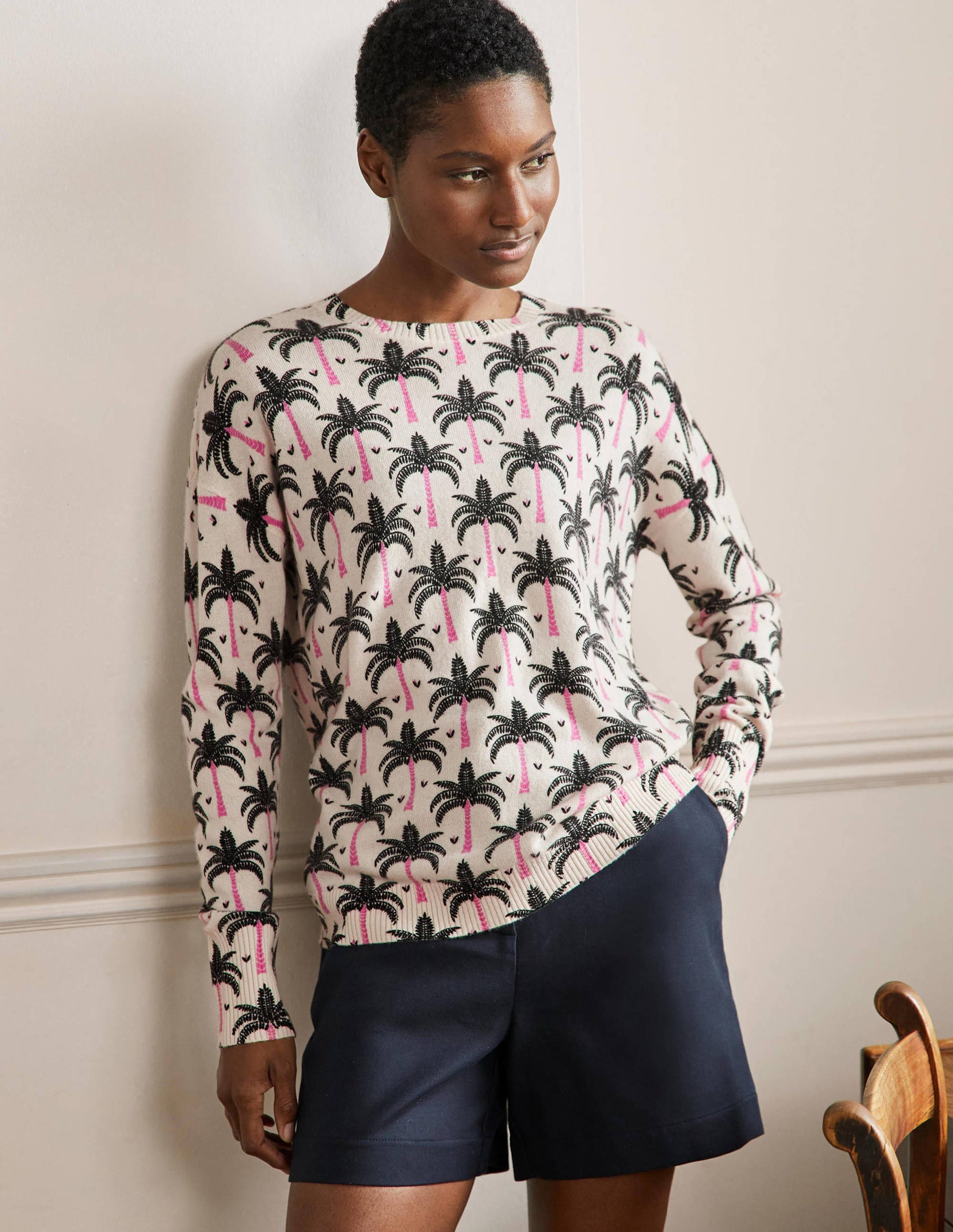 Pull Margot en cachemire-Ivoire, motif Paradise Palm-4