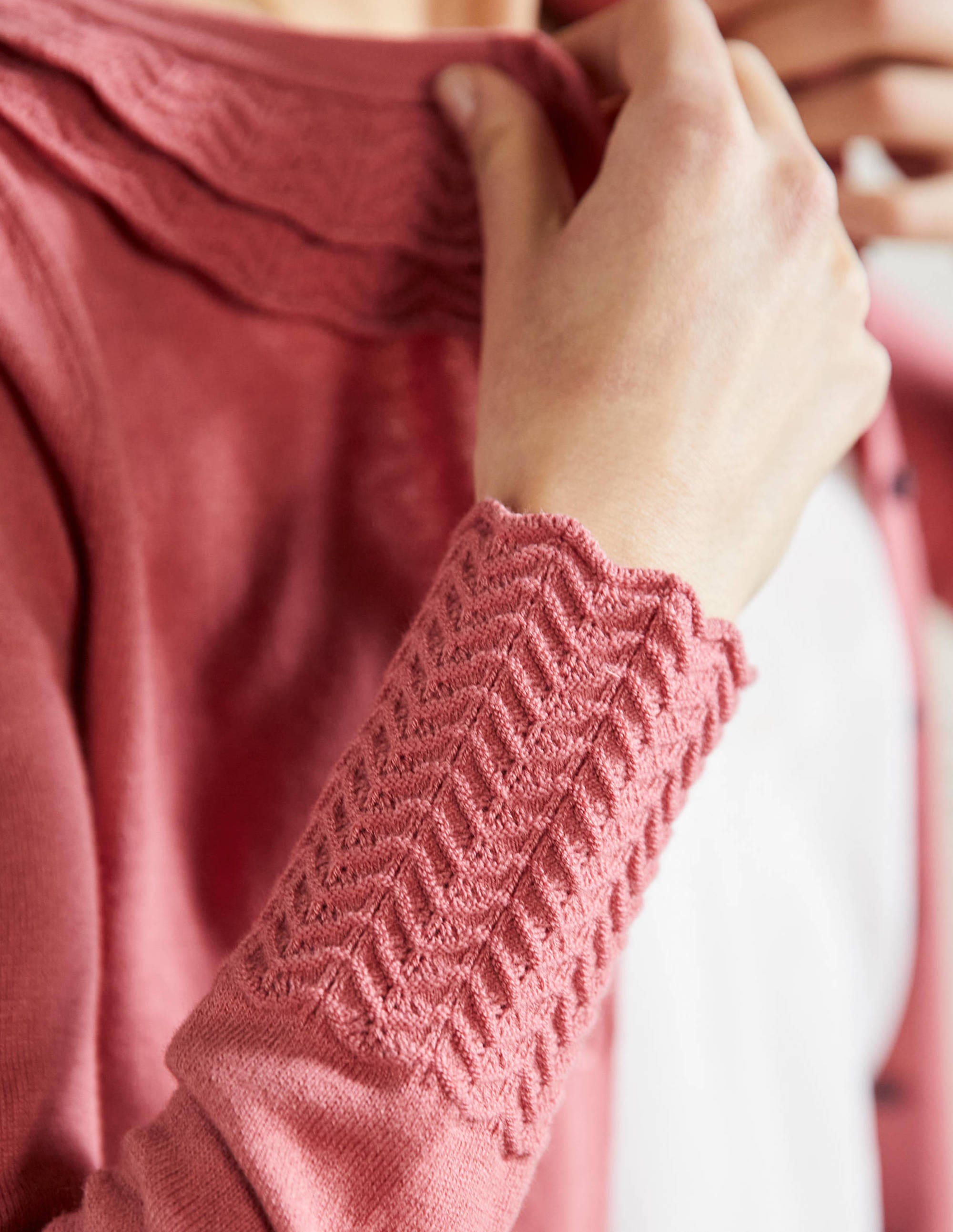 Cardigan mit Kragendetail-Staubrot - Image 2