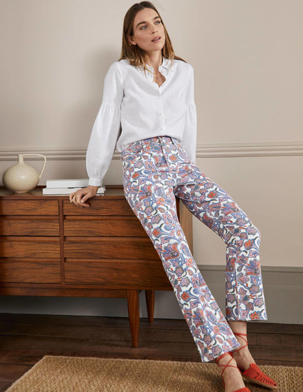 7/8-Jeans mit Schlag-Naturweiß, Paisley-Knospen