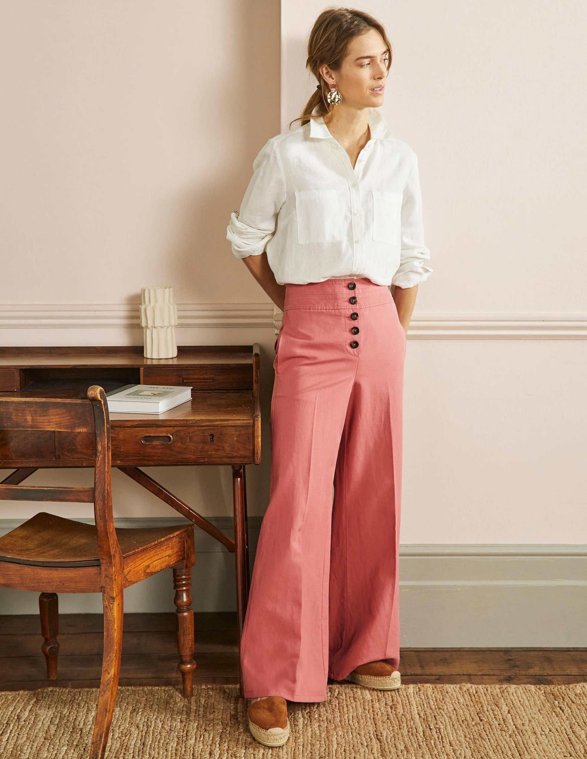 Ausgestellte Hose mit hohem Schnitt-Staubrot-1