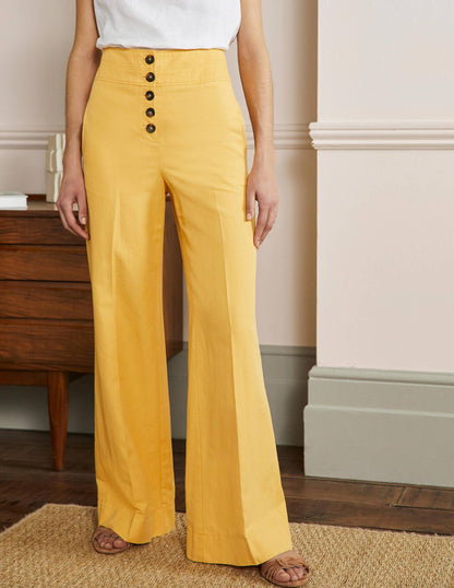 Ausgestellte Hose mit hohem Schnitt-Eigelb-4